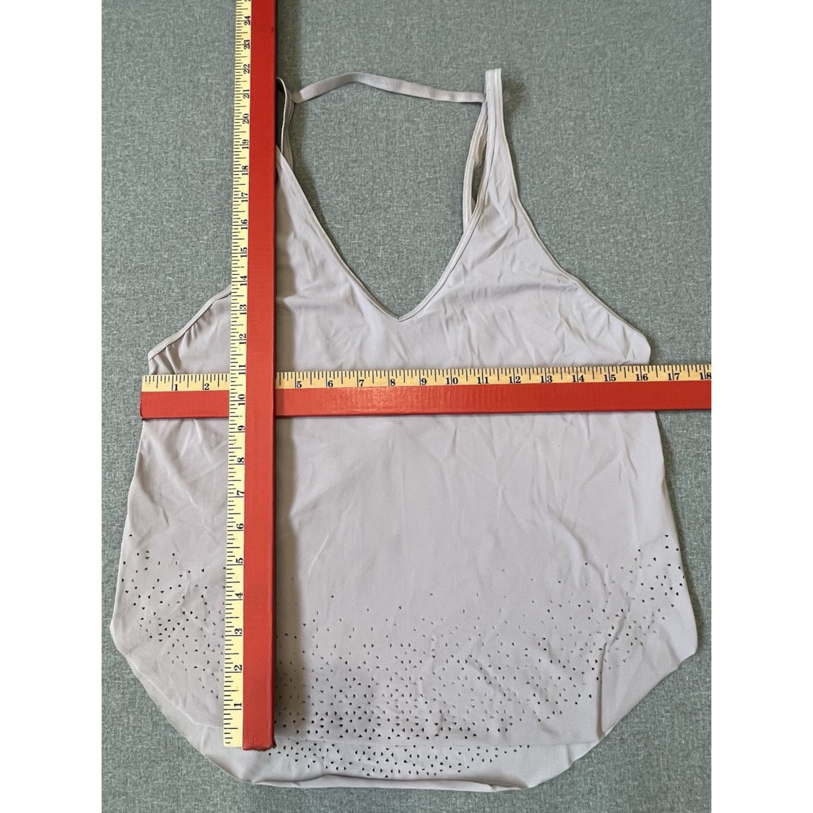 Lululemon Lululemon Set Free Run Tank Size 12 Smoky Blush pink Size XL / US 12-14 / IT 48-50 - 4 Thumbnail
