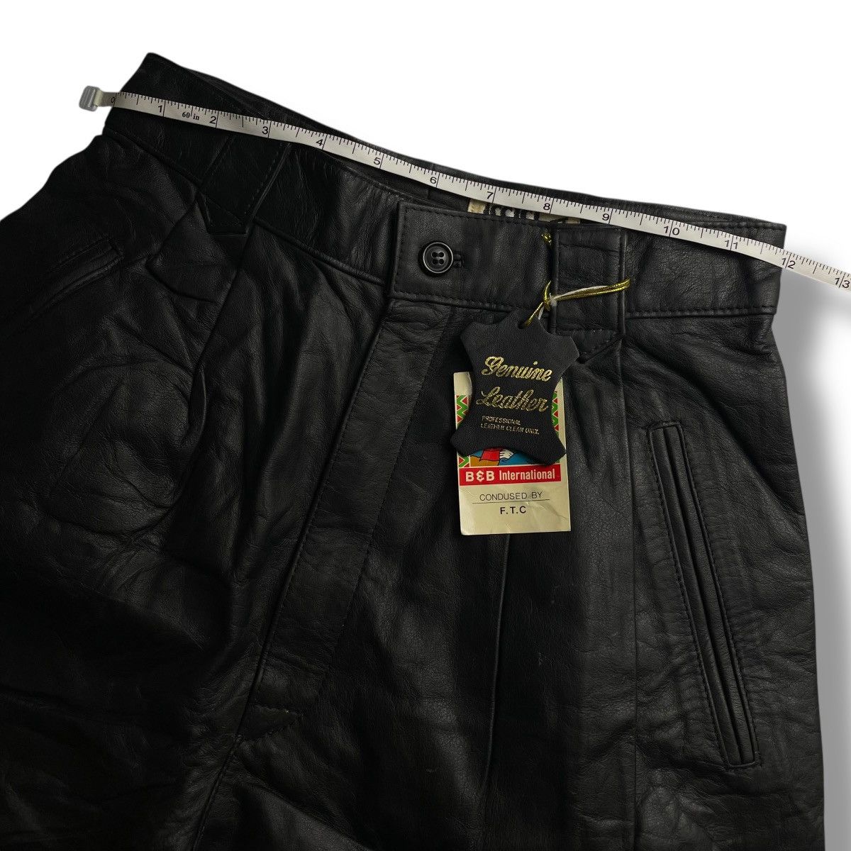 Genuine Leather BRAND NEW OLD STOCK COWHDE GENUINE LEATHER SHORTS Size 24" / US 00 / IT 34 - 12 Thumbnail