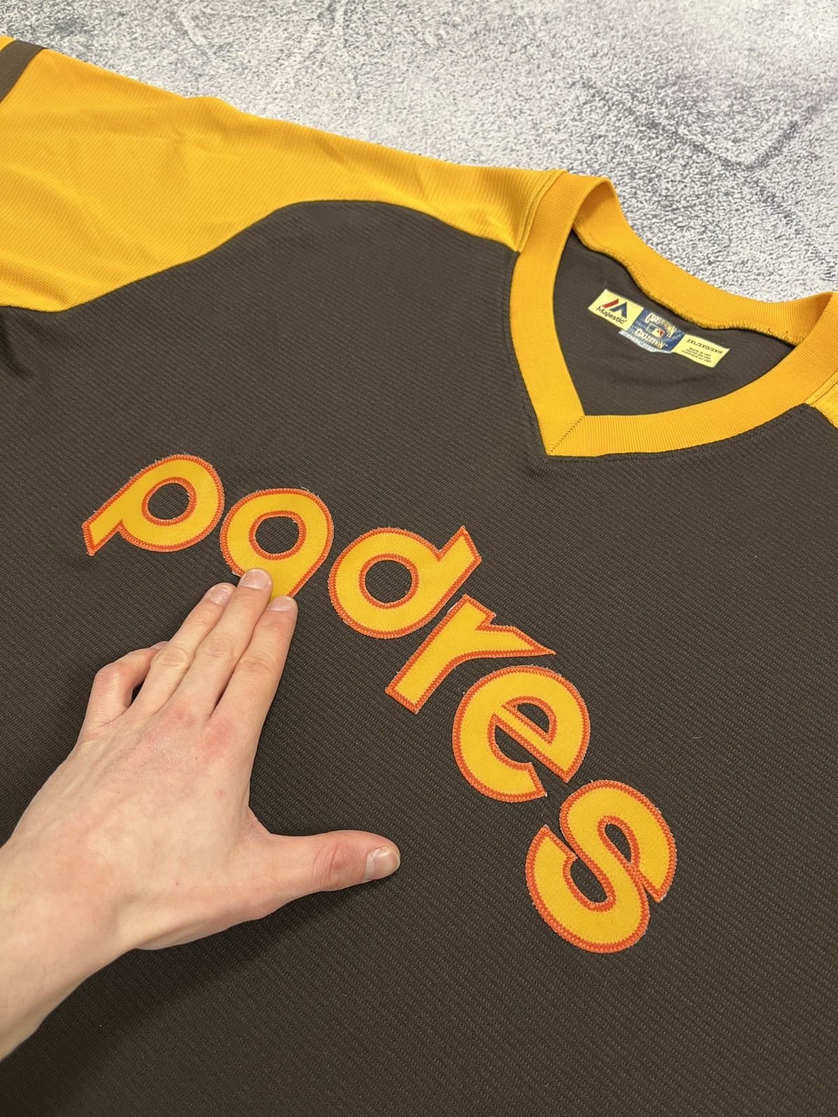 MLB × Majestic × Vintage Vintage Baseball San Diego MLB Majestic Padres Jersey Size US XXL / EU 58 / 5 - 6 Thumbnail