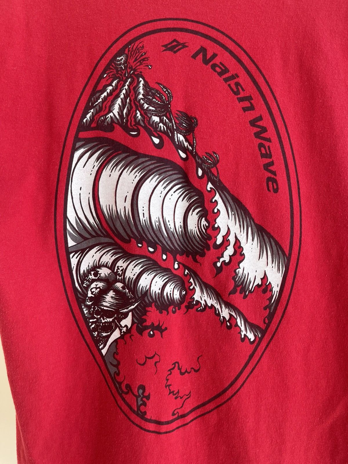 Hanes Robby Naish Wave Print Windsurfing TShirt 2002 Vintage 2000s Size US S / EU 44-46 / 1 - 4 Thumbnail