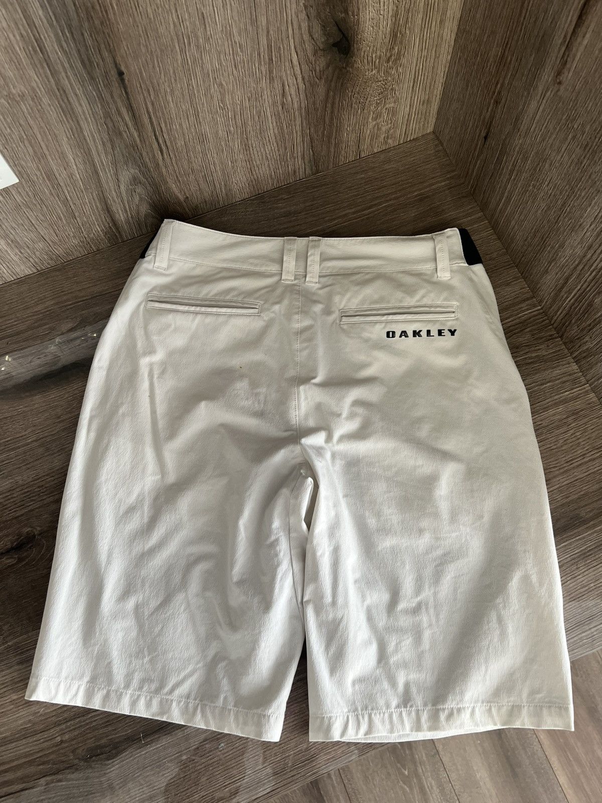 Oakley Oakley white shorts Men’s Size US 32 / EU 48 - 3 Thumbnail