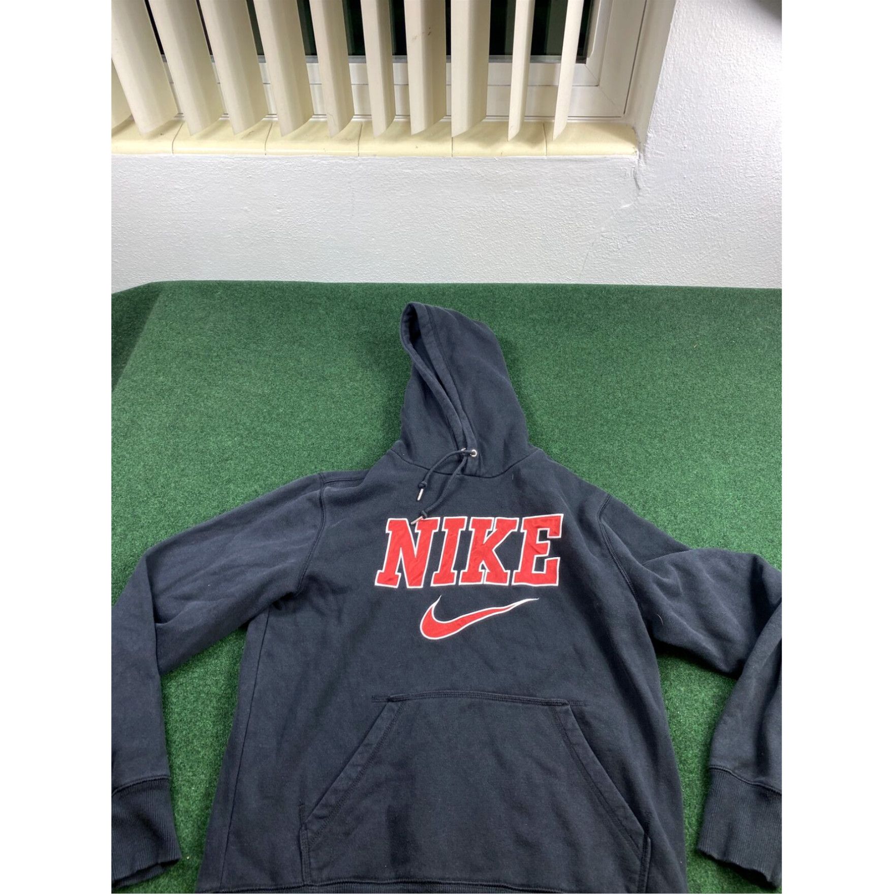Nike Vintage Nike Small Swoosh Travis Scott Mini Check Sweatshirt Size M Size US M / EU 48-50 / 2 - 2 Thumbnail