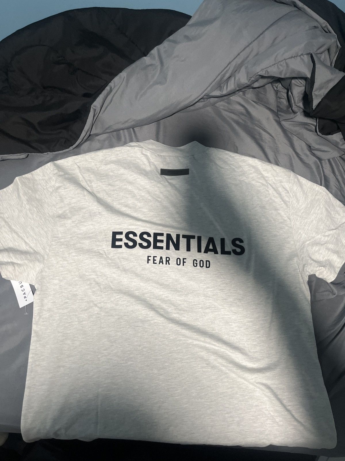 Essentials × Fear of God Fear of god essentials light oatmeal t shirt Size US L / EU 52-54 / 3 - 2 Thumbnail