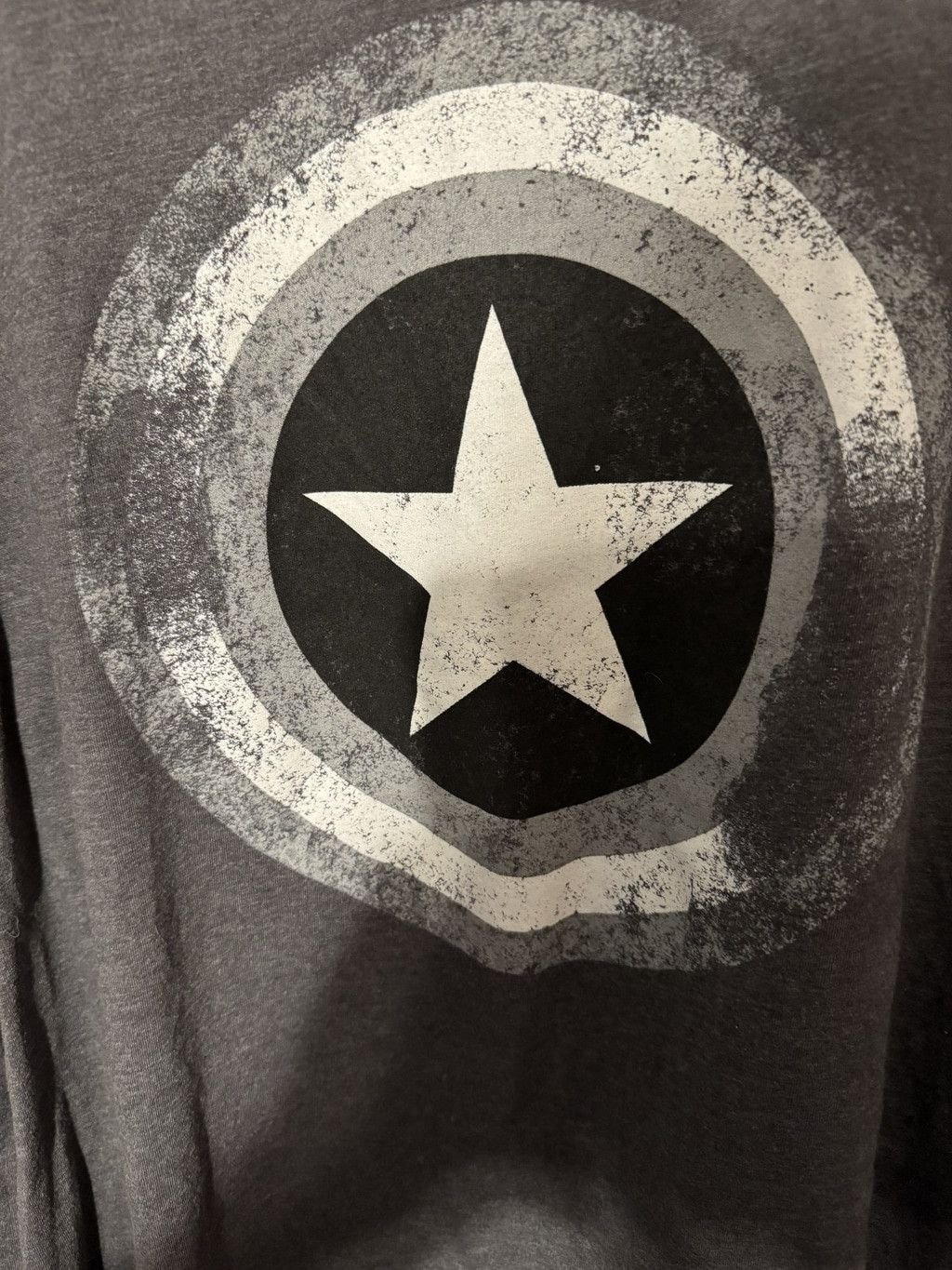 Marvel Comics Captain America Marvel Avengers T-Shirt Men's Sz 2XL Gray Size US XXL / EU 58 / 5 - 4 Thumbnail