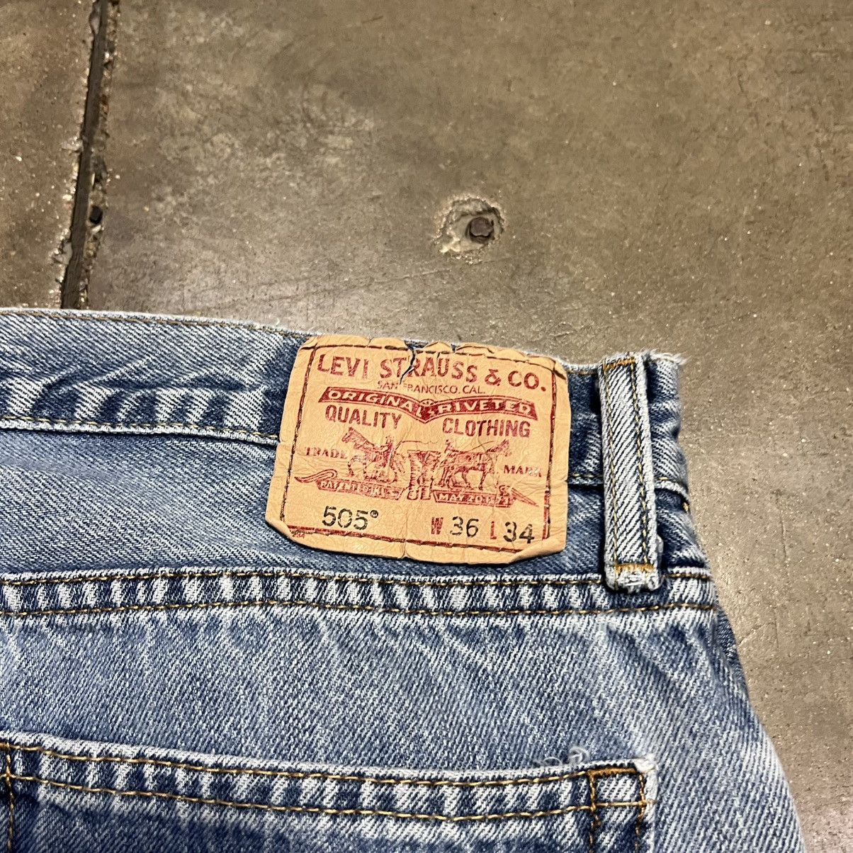 Levi's × Vintage Vintage Y2K Levis 505 Denim Jeans Light Wash Western Cowboy Size US 36 / EU 52 - 5 Thumbnail