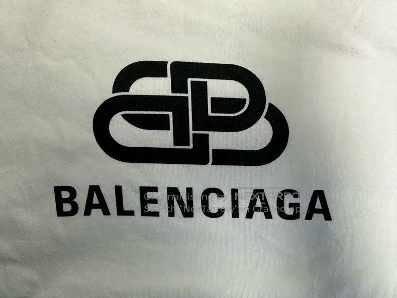 Other Balenciaga Letter Printed Crew Neck Short Sleeve Slim Fit Size US S / EU 44-46 / 1 - 3 Thumbnail
