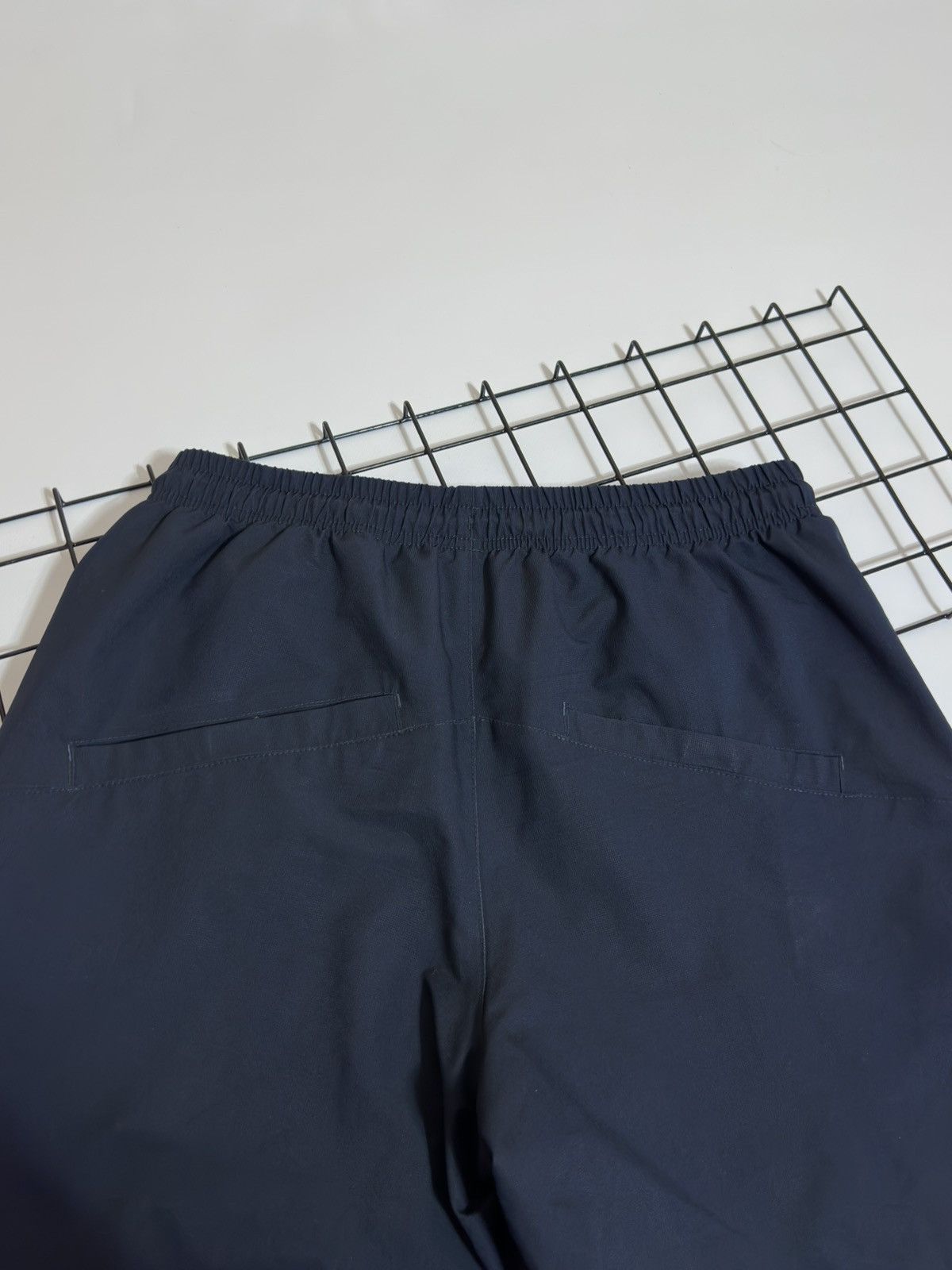 Nike Vintage Nike Air Sportswear Windbreaker Track Pants Navy Size US 32 / EU 48 - 5 Thumbnail
