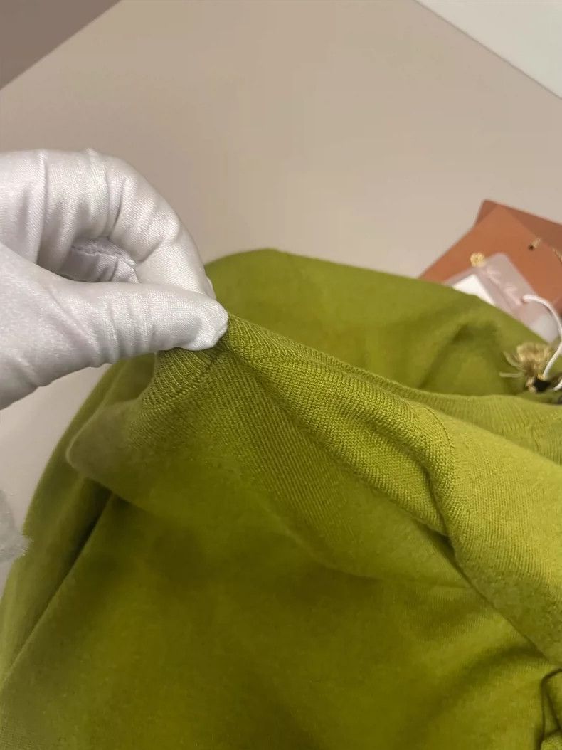 Loro Piana Loro Piana Green Cashmere Sweater- Size US M / EU 48-50 / 2 - 6 Thumbnail