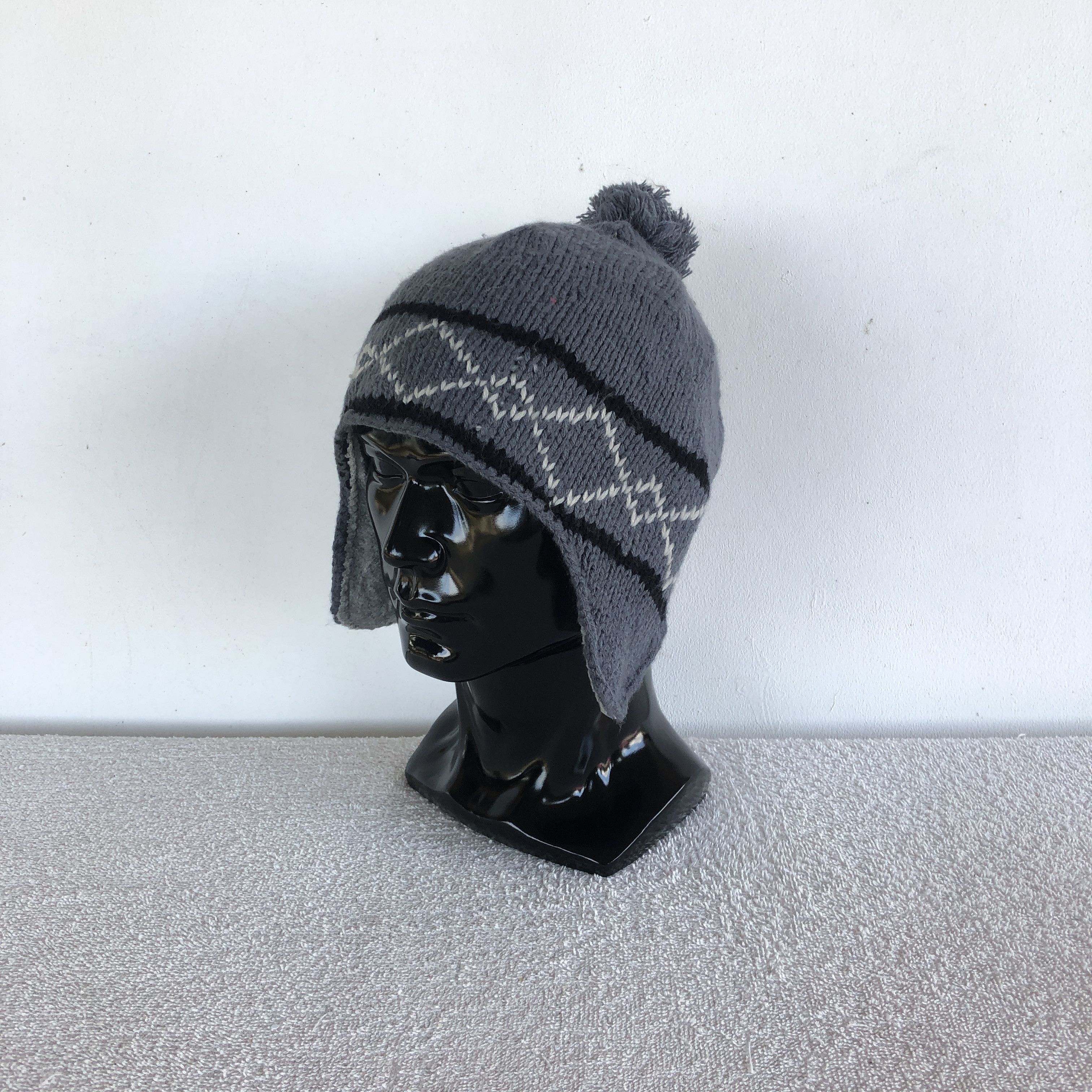 Japanese Brand Vintage Japanese Earflap Beanie Knitted Snow Caps Hats Size ONE SIZE - 1 Thumbnail