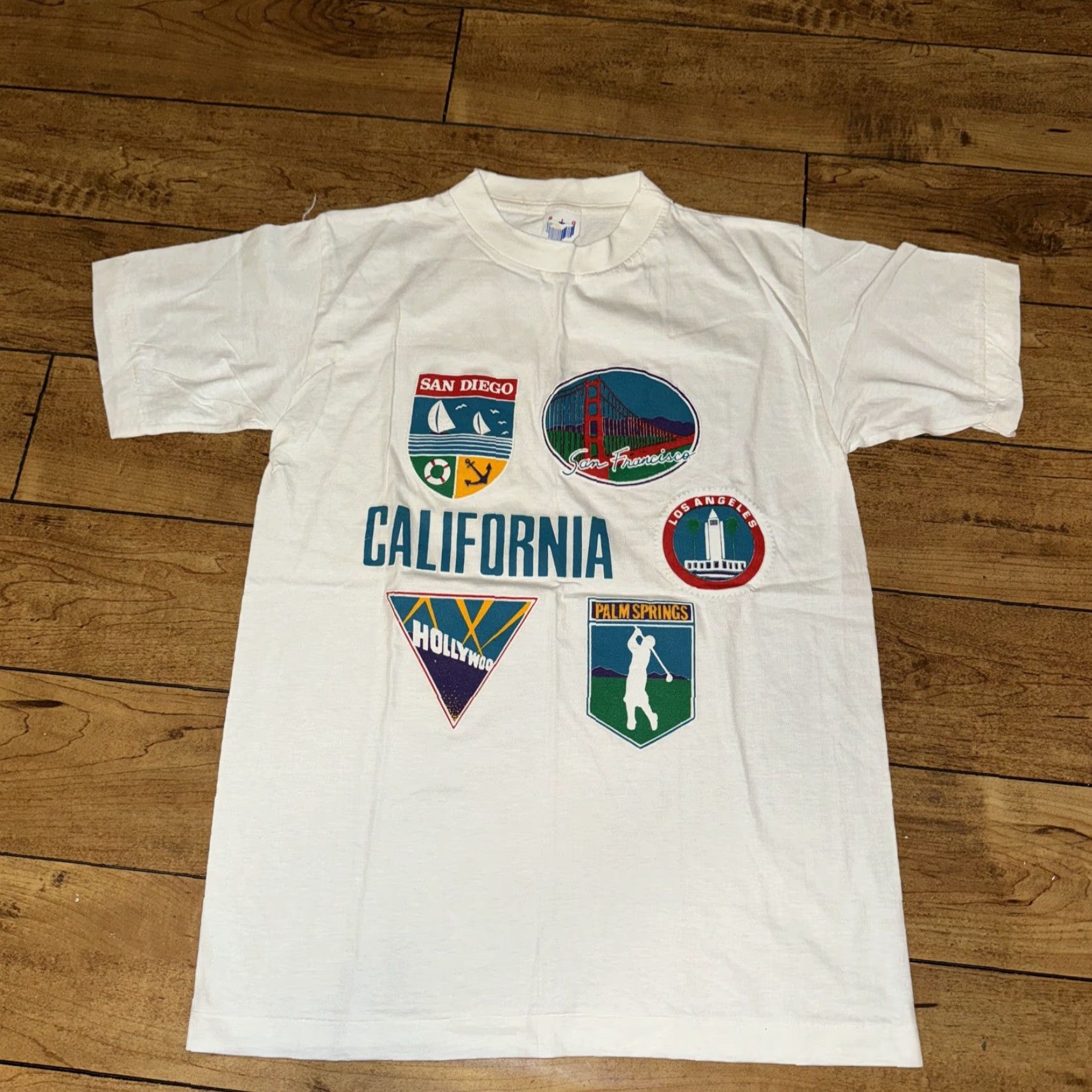 Vintage VINTAGE T T California White T-Shirt Small Men 17x25 Stitch Shirt Size US S / EU 44-46 / 1 - 2 Thumbnail