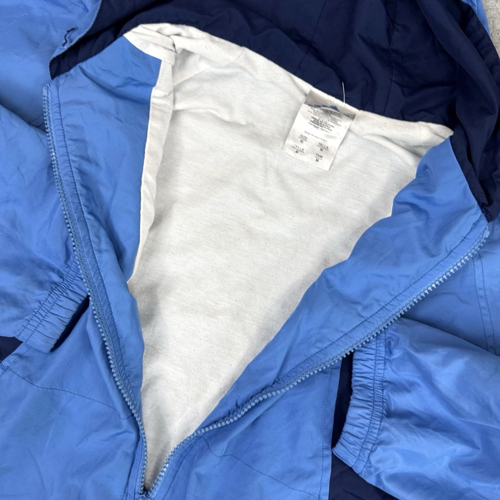 Adidas VINTAGE adidas Jacket Mens M Blue Trefoil Embroidered Windbreaker Zip 00s Soccer Sports Full Zip Lined All Seasons Narrow to Windbreaker Size US M / EU 48-50 / 2 - 4 Thumbnail