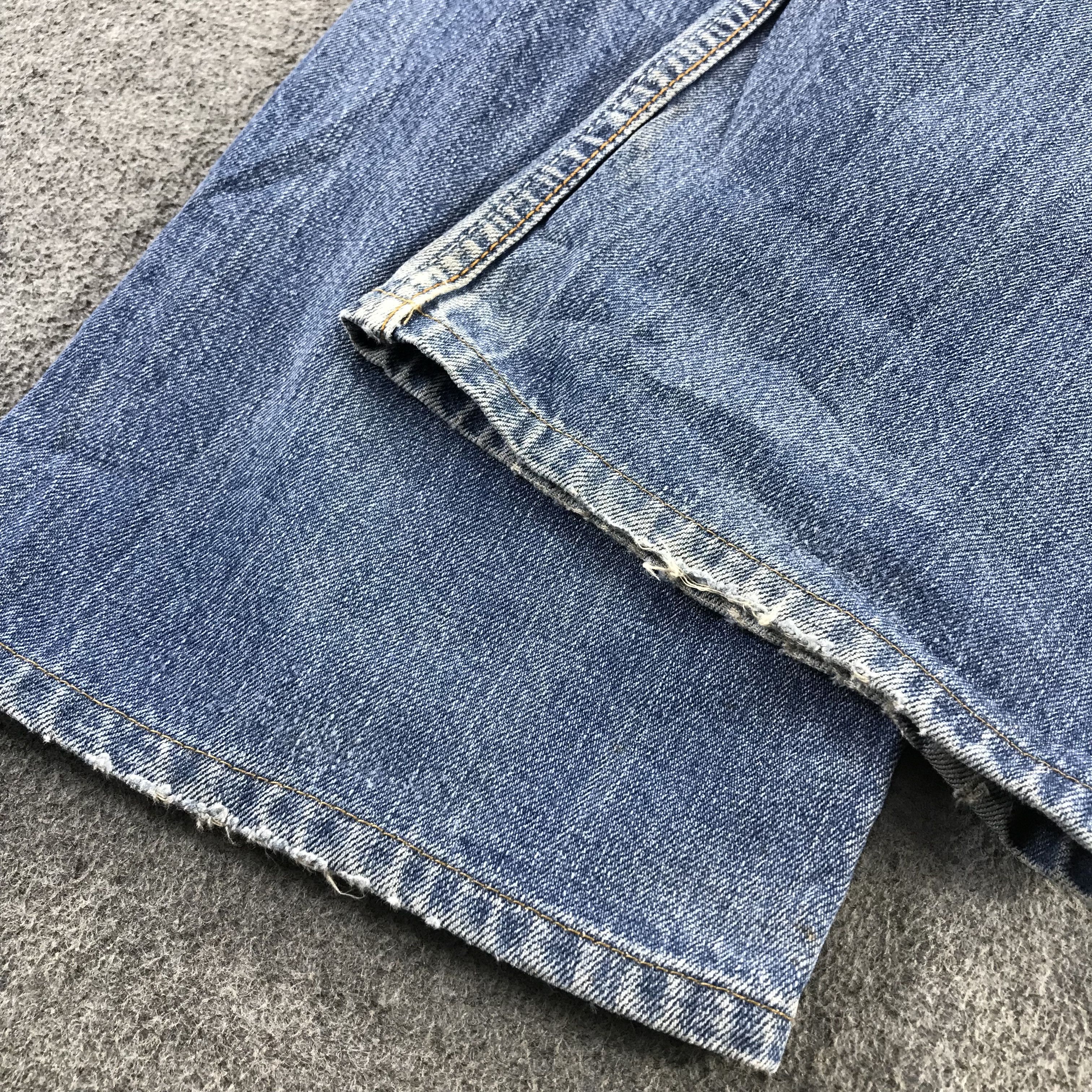 Levi's Vintage Levis 503 Jeans Faded Blue Ripped Denim KJ3405 Size US 30 / EU 46 - 6 Thumbnail