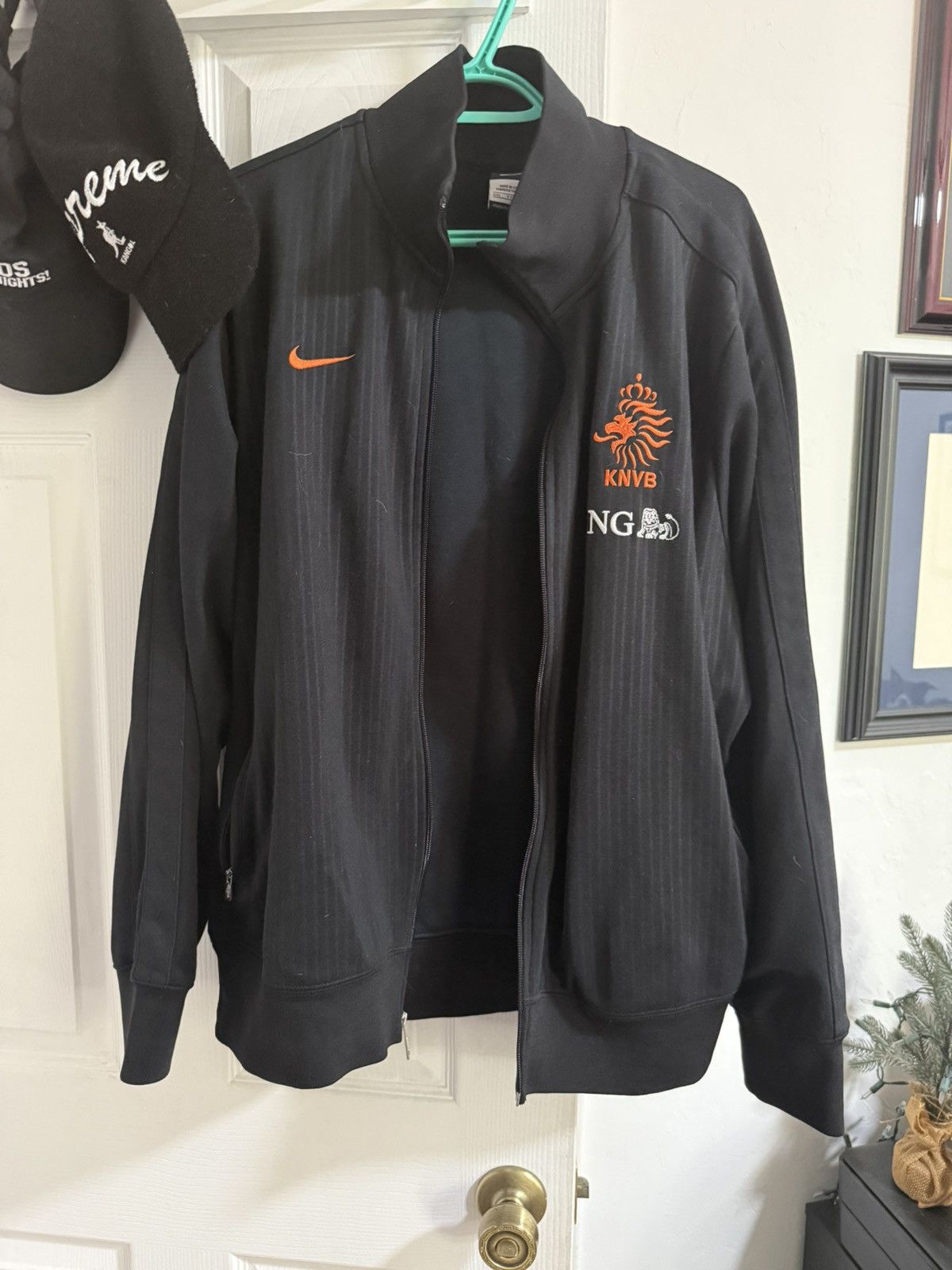 Nike Nike Netherlands Holland Football Black Jacket Soccer Size US XXL / EU 58 / 5 - 1 Thumbnail
