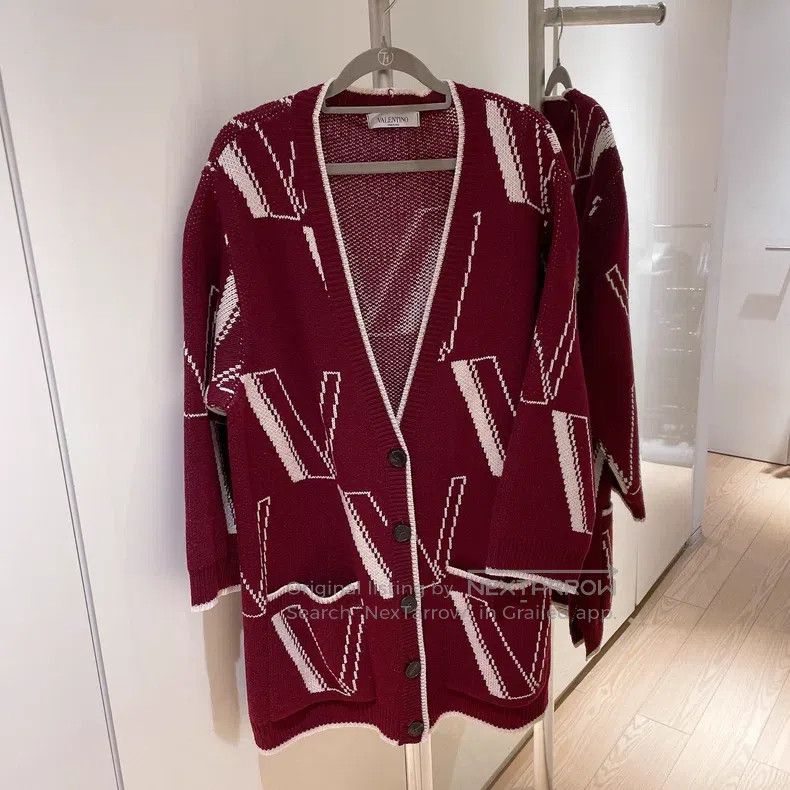 Valentino Valentino V-letter knit loose silhouette cardigan Size XS / US 0-2 / IT 36-38 - 1 Thumbnail