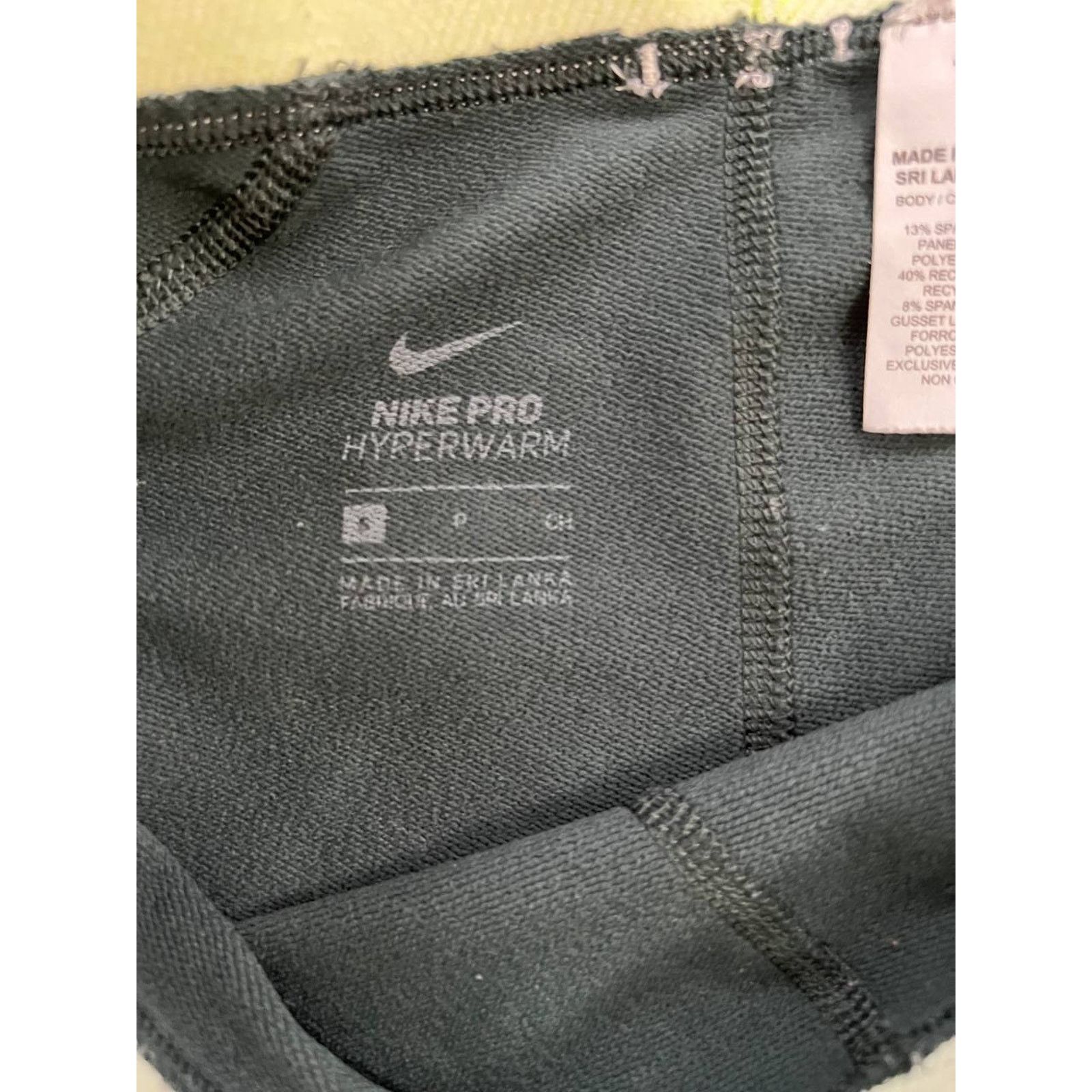 Nike NIKE Kids Pro Hyperwarm Training Tights Small A001755 Size US S / EU 44-46 / 1 - 4 Thumbnail