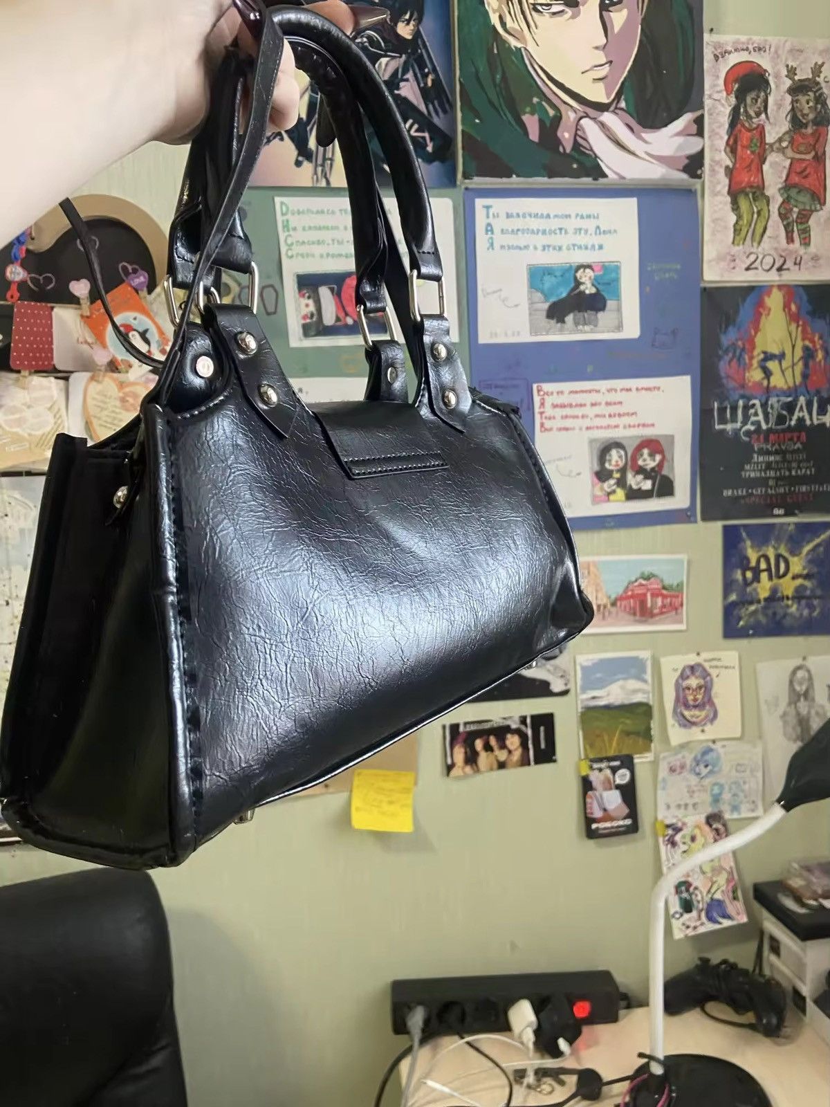 Japanese Brand PU Leather Star Handbag - Edgy, Punk Rock Style Size ONE SIZE - 6 Thumbnail