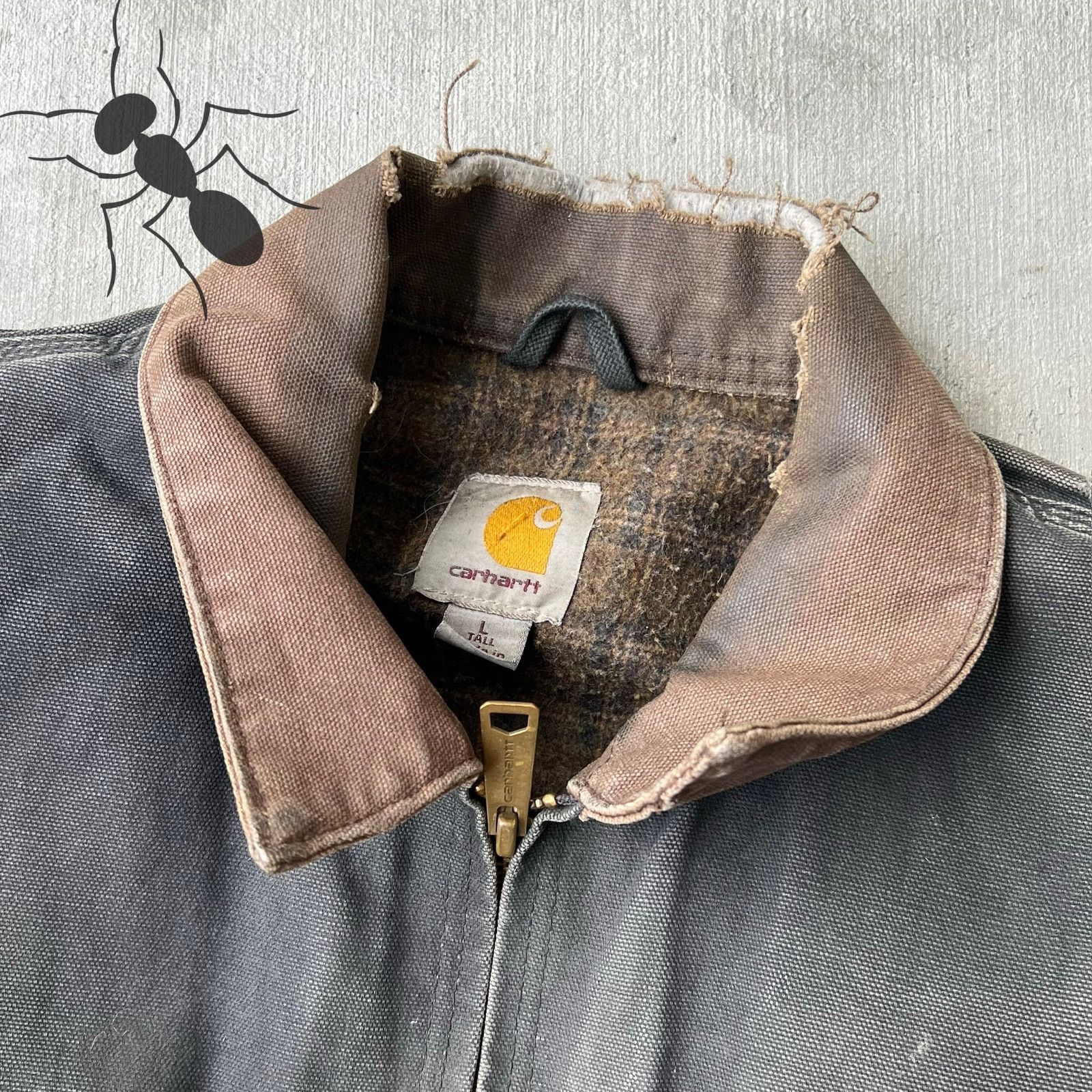 Carhartt × Vintage Carhartt J97 BLK faded black detroit work wear jacket Size US L / EU 52-54 / 3 - 6 Thumbnail