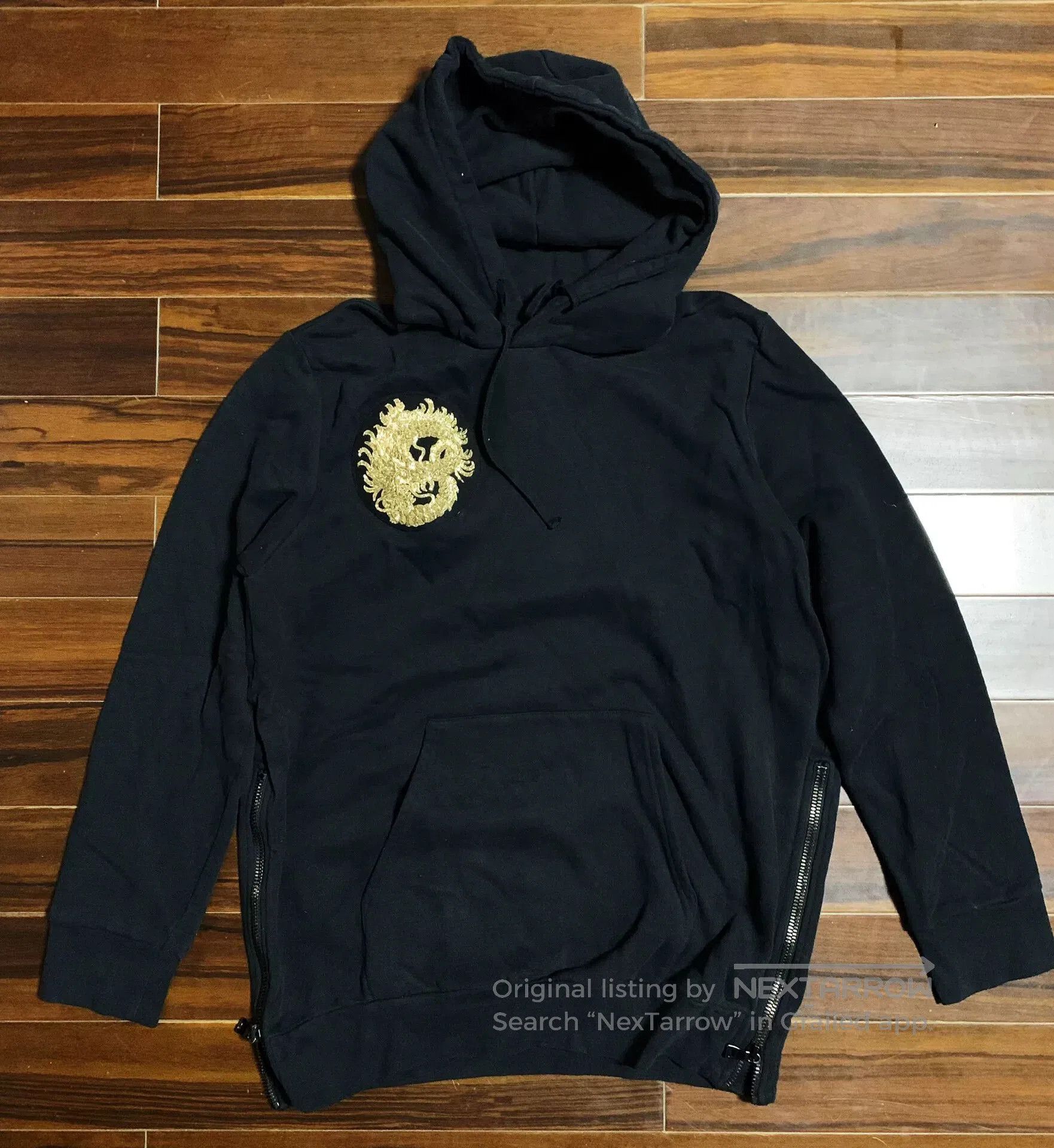 Balmain balmain embroidered fleece pullover hoodie. Size US XL / EU 56 / 4 - 1 Thumbnail