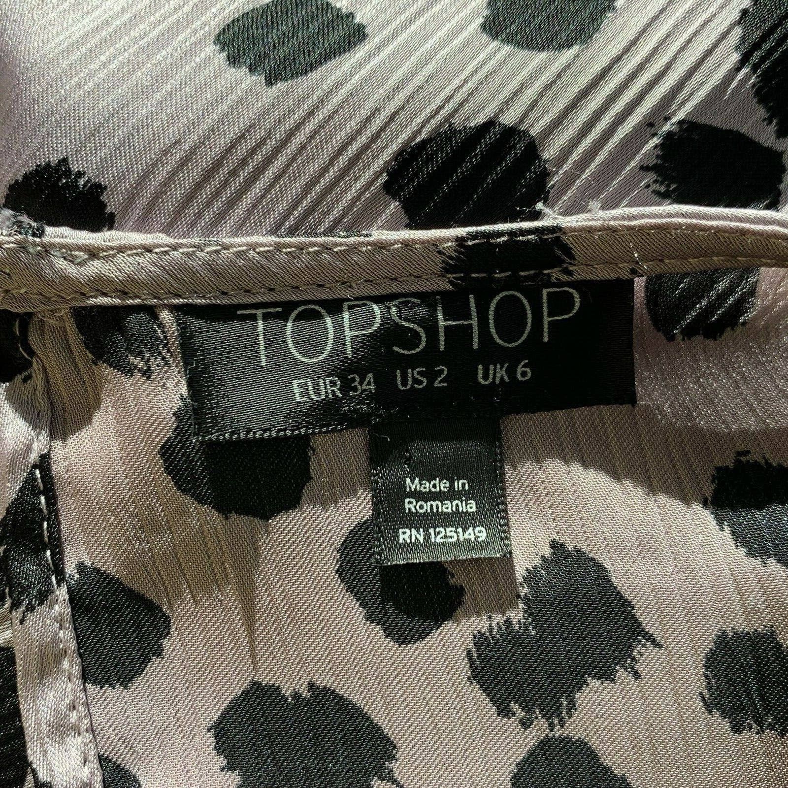 Topshop Topshop Animal Print Ruffle Across Blouse Size 2 Size XS / US 0-2 / IT 36-38 - 3 Thumbnail