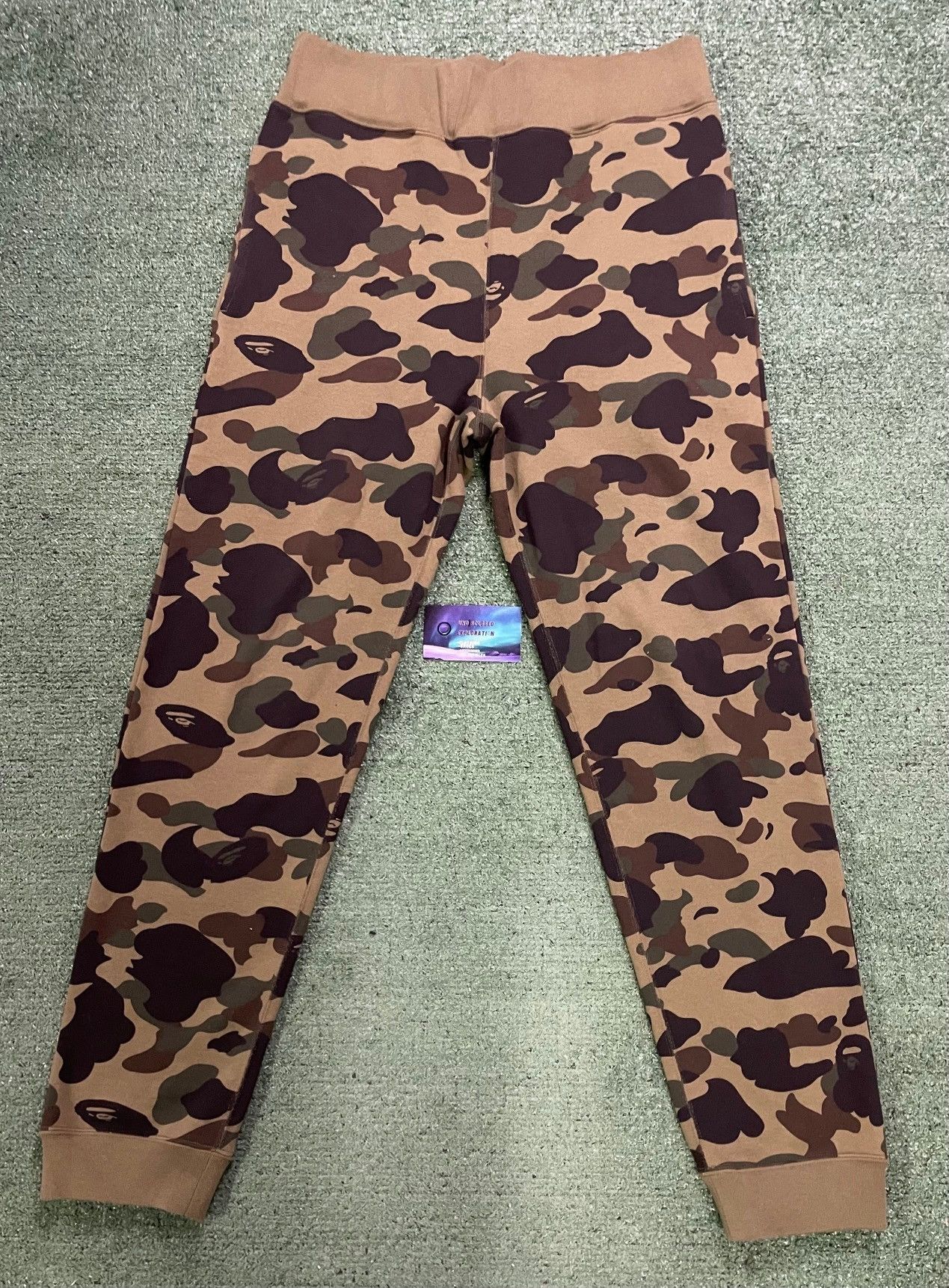 Bape Bape 1st camo sweatpants Size US 32 / EU 48 - 1 Thumbnail