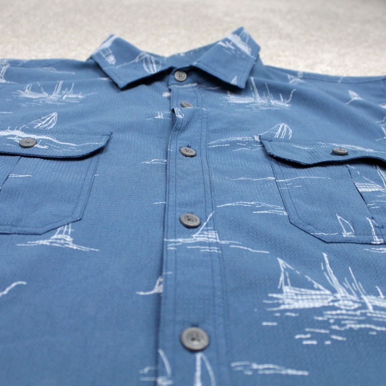 Croft & Barrow Croft & Barrow Shirt Mens Large Blue Lighthouse/Sailboat Quick Dry Short Sleeve Button-Up Polo? Size US L / EU 52-54 / 3 - 4 Thumbnail