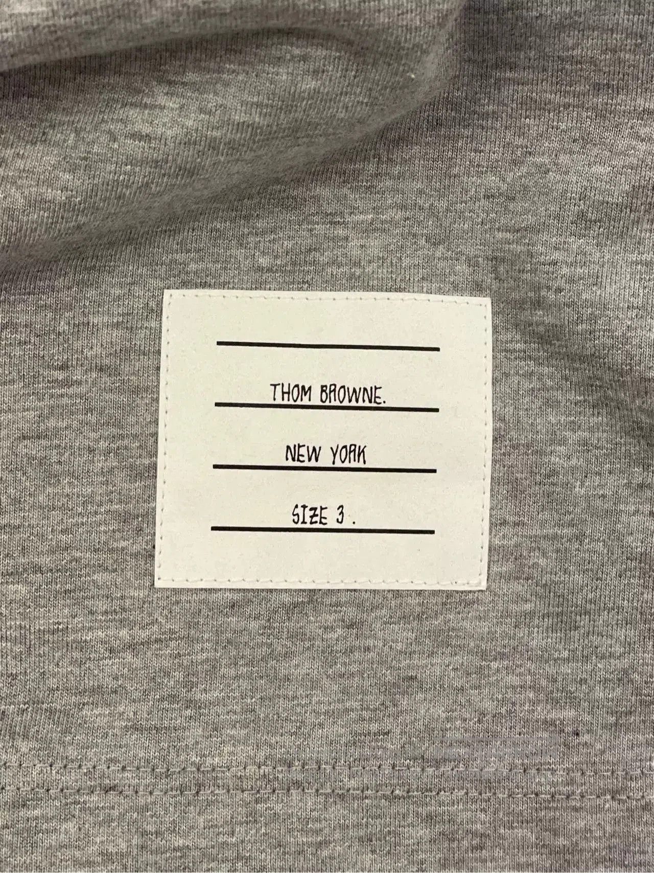Thom Browne thom browne gray long sleeve t-shirt with print. Size US M / EU 48-50 / 2 - 5 Thumbnail