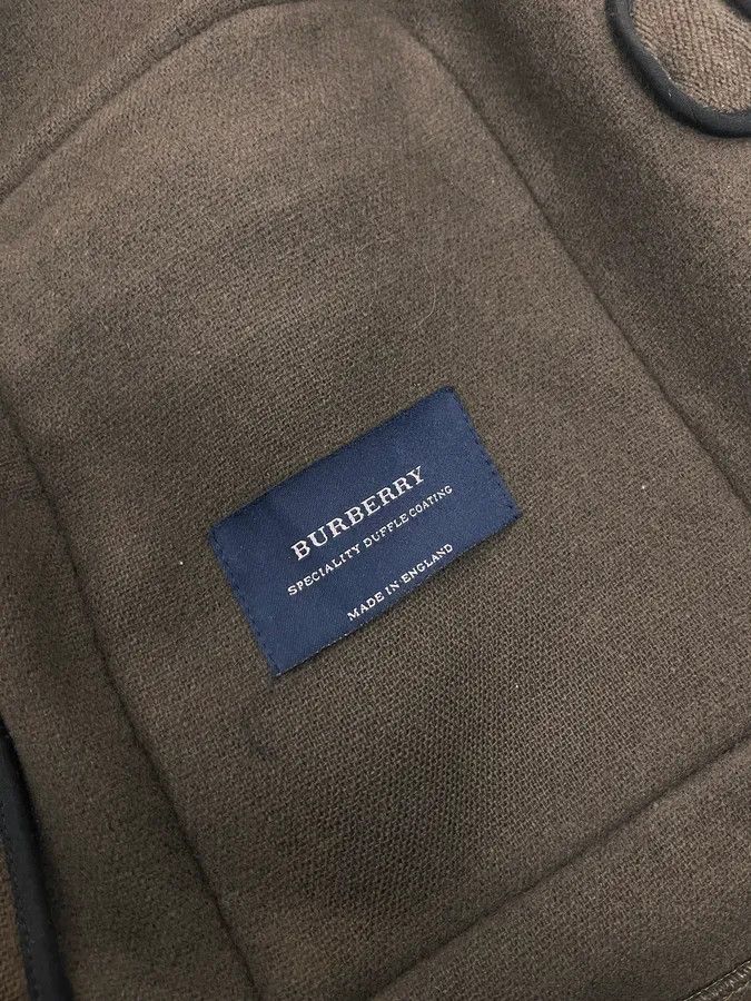 Burberry 2000s Burberry Khaki Hooded Wool Jacket Size US S / EU 44-46 / 1 - 10 Thumbnail