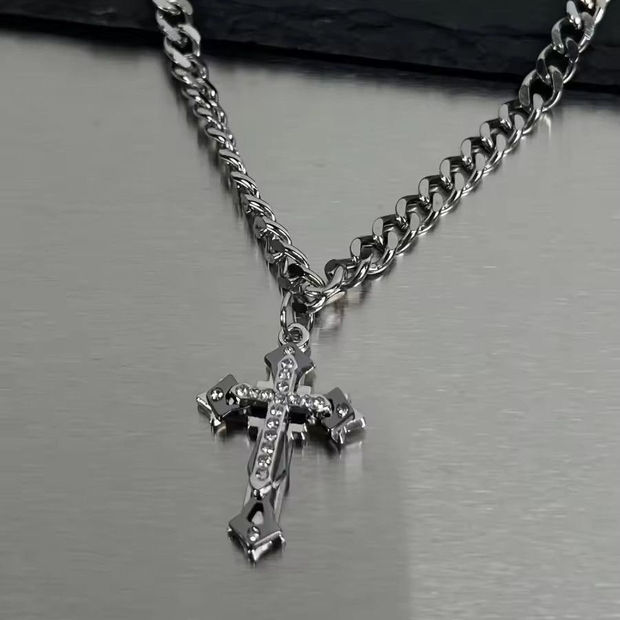 Japanese Brand Gothic Cross Necklace - Y2K Goth Pendant Size ONE SIZE - 1 Thumbnail