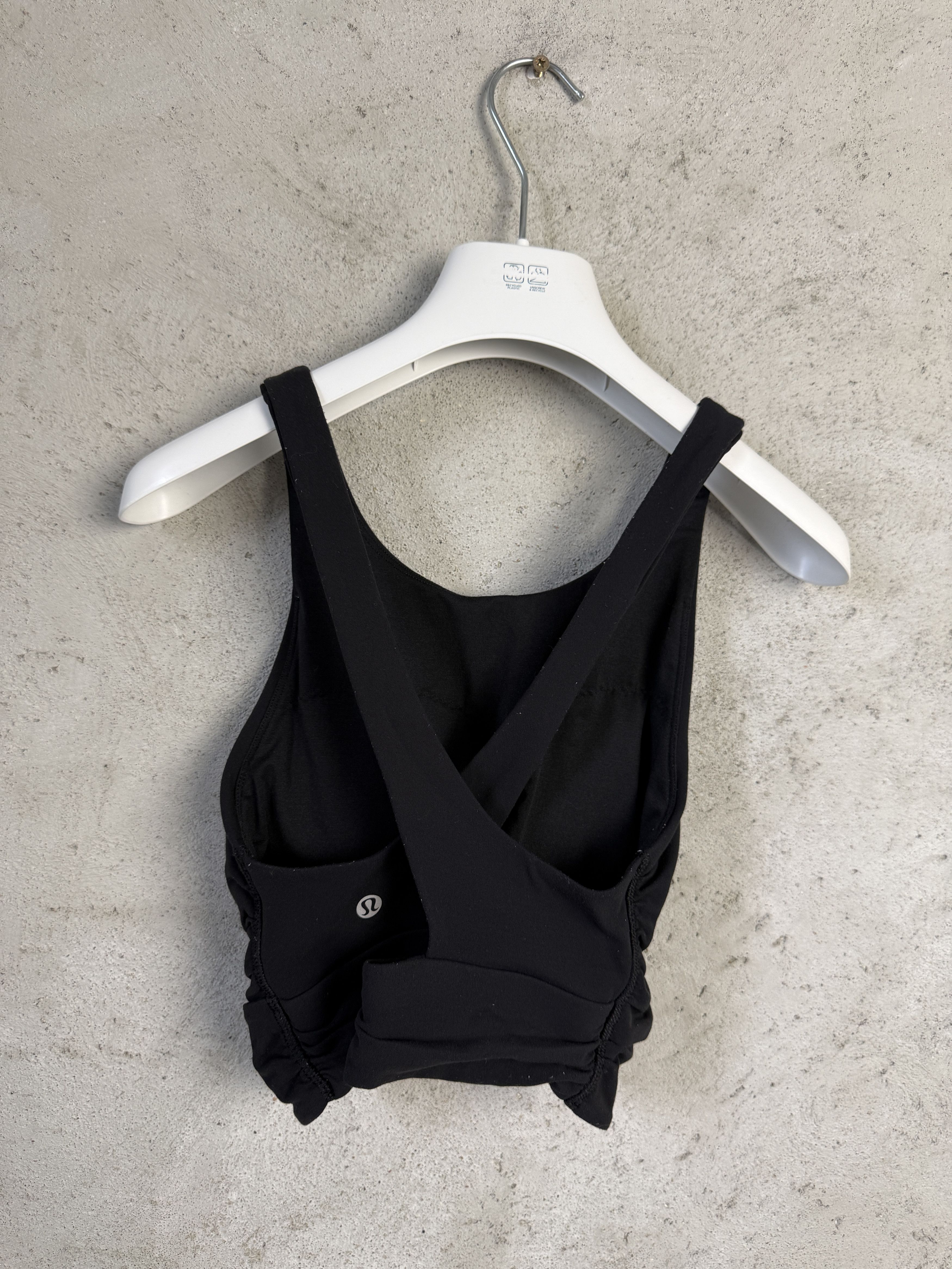 Lululemon Lululemon Always Align top bra tank X back pilates gym Size M / US 6-8 / IT 42-44 - 1 Thumbnail