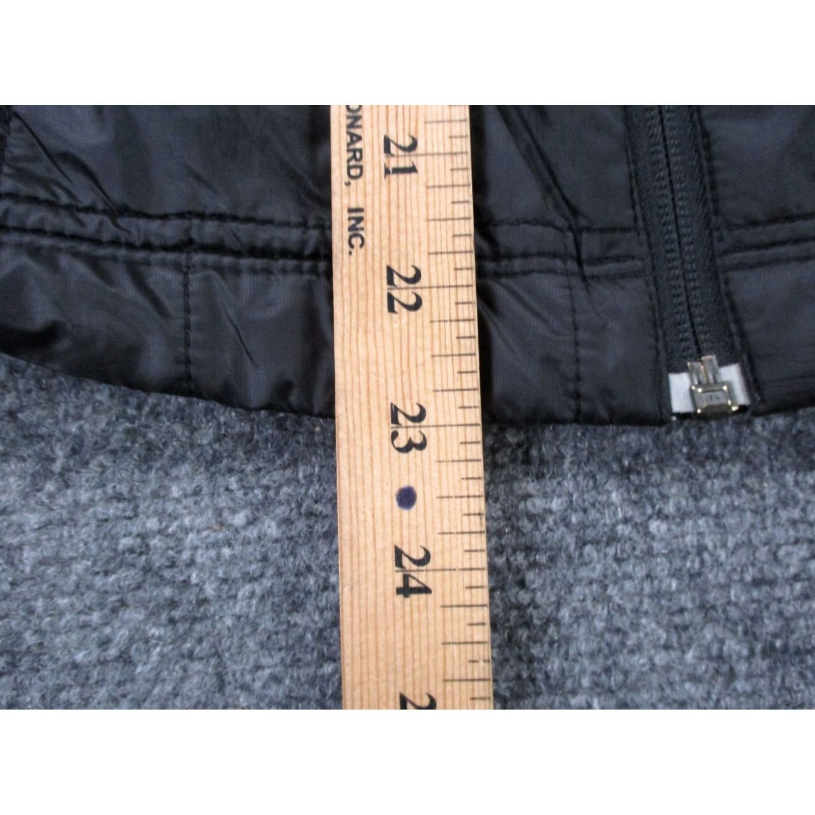 Patagonia Patagonia Vest Womens XS Black Nano Puff Outdoor Quilted Jacket 84246 Size XS / US 0-2 / IT 36-38 - 4 Thumbnail