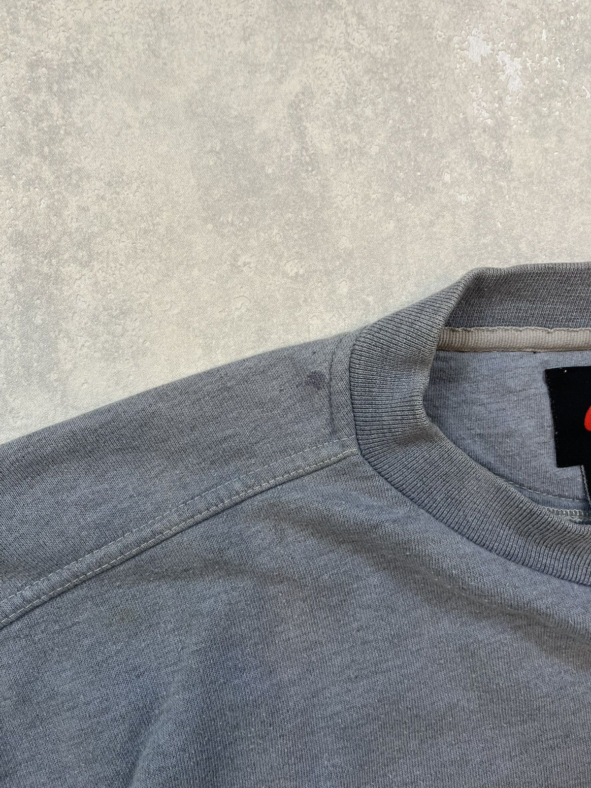 Nike × Vintage 90s Nike Swoosh Vintage Y2K Oversized Faded Blank Sweatshirt Size US L / EU 52-54 / 3 - 6 Thumbnail