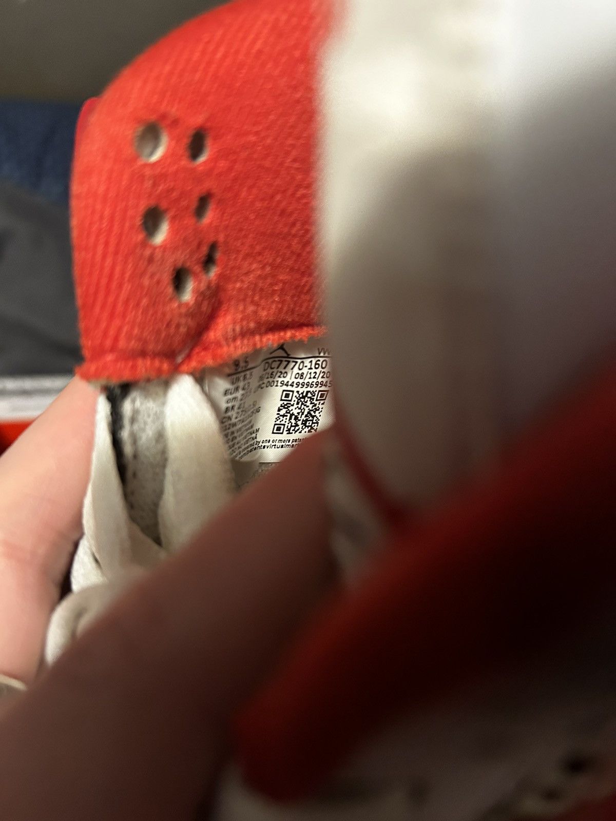 Jordan Brand Jordan 4 Fire Red Nike Air Size US 9.5 / EU 42-43 - 5 Thumbnail