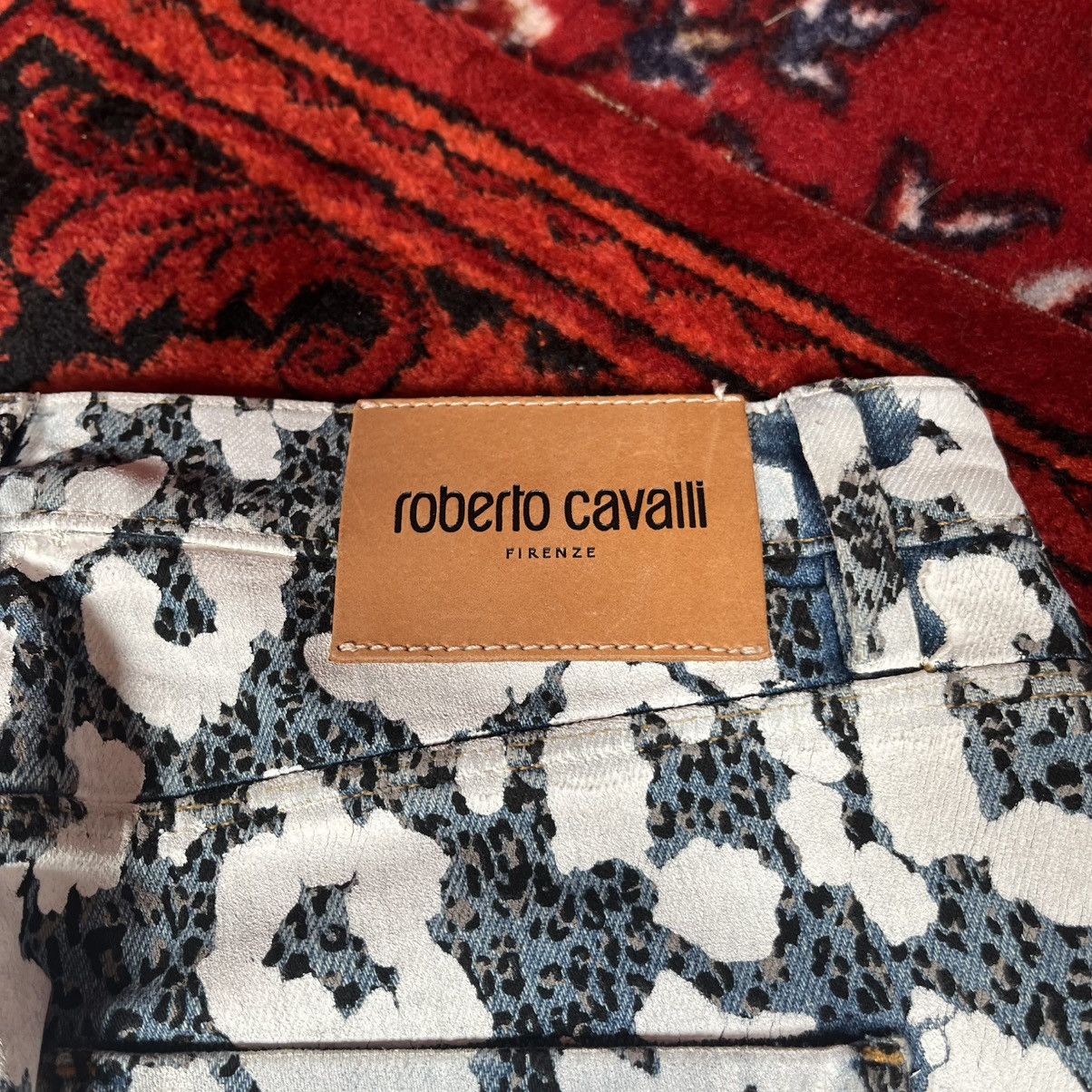 Roberto Cavalli Roberto Cavalli Jeans Designer Y2K Floral Leopard Print Size 24" / US 00 / IT 34 - 10 Thumbnail