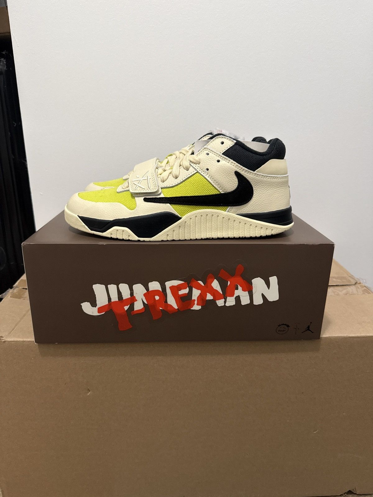 Jordan Brand Jordan Jumpman Jack TR Travis Scott Bright Cactus Size US 10 / EU 43 - 6 Thumbnail