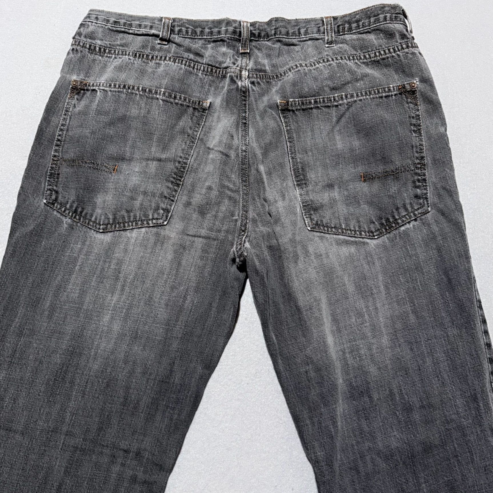 Calvin Klein Calvin Klein Jeans Men Gray Denim Mid Rise Classic Straight Zip Jeans 38 Velcro? Size US 38 / EU 54 - 7 Thumbnail