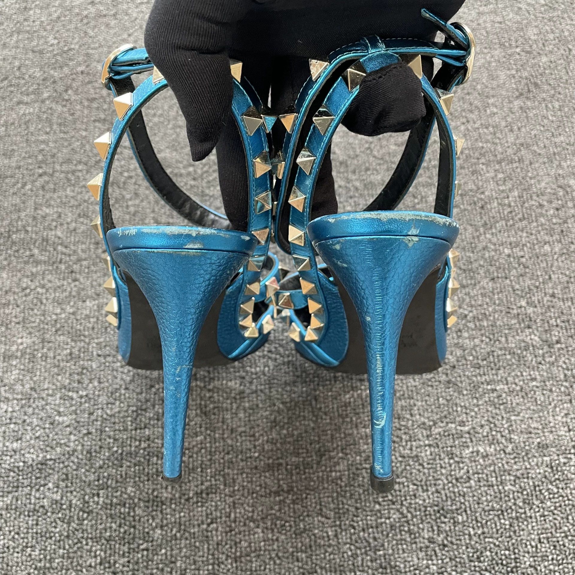 Valentino Valentino Rockstud Open Heel 10cm Roman Sandal Blue 39 Size US 8.5 / IT 38.5 - 4 Thumbnail
