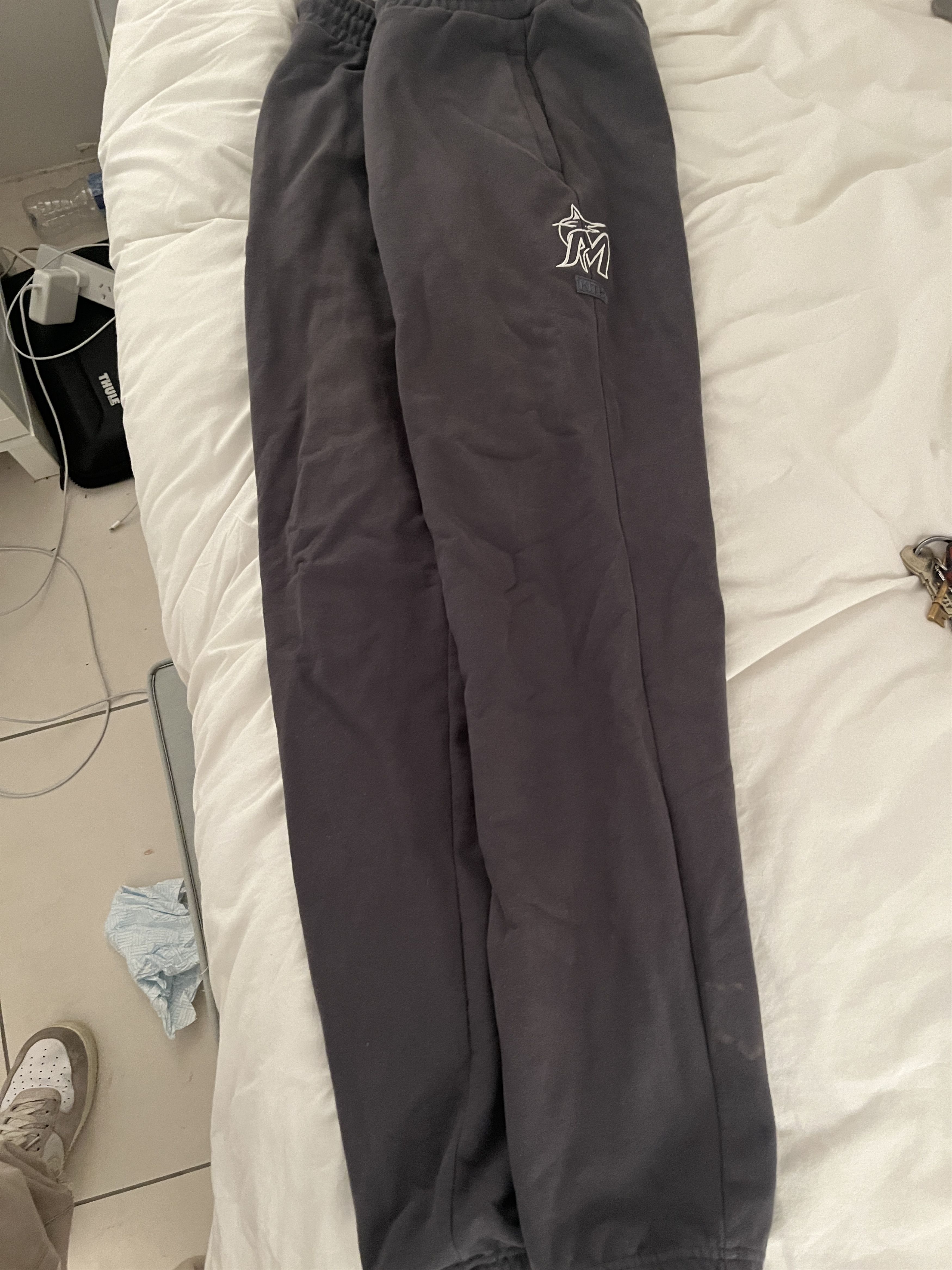 image of Kith X Mlb Miami Marlins Sweatpants in Grey, Men's (Size 30)