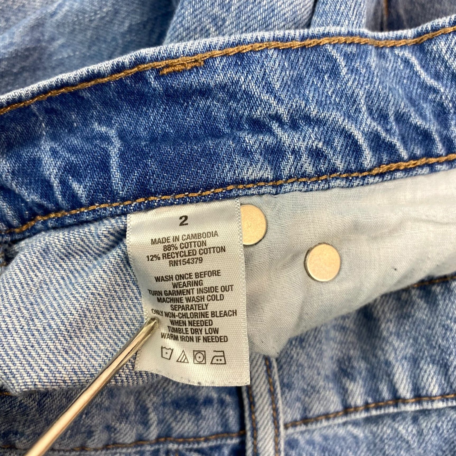 Vintage Aéropostale Mom Jeans Womens Size 2 High Rise Stretch Distressed Medium Wash Blue Denim Jeans Size 26" / US 2 / IT 38 - 6 Thumbnail