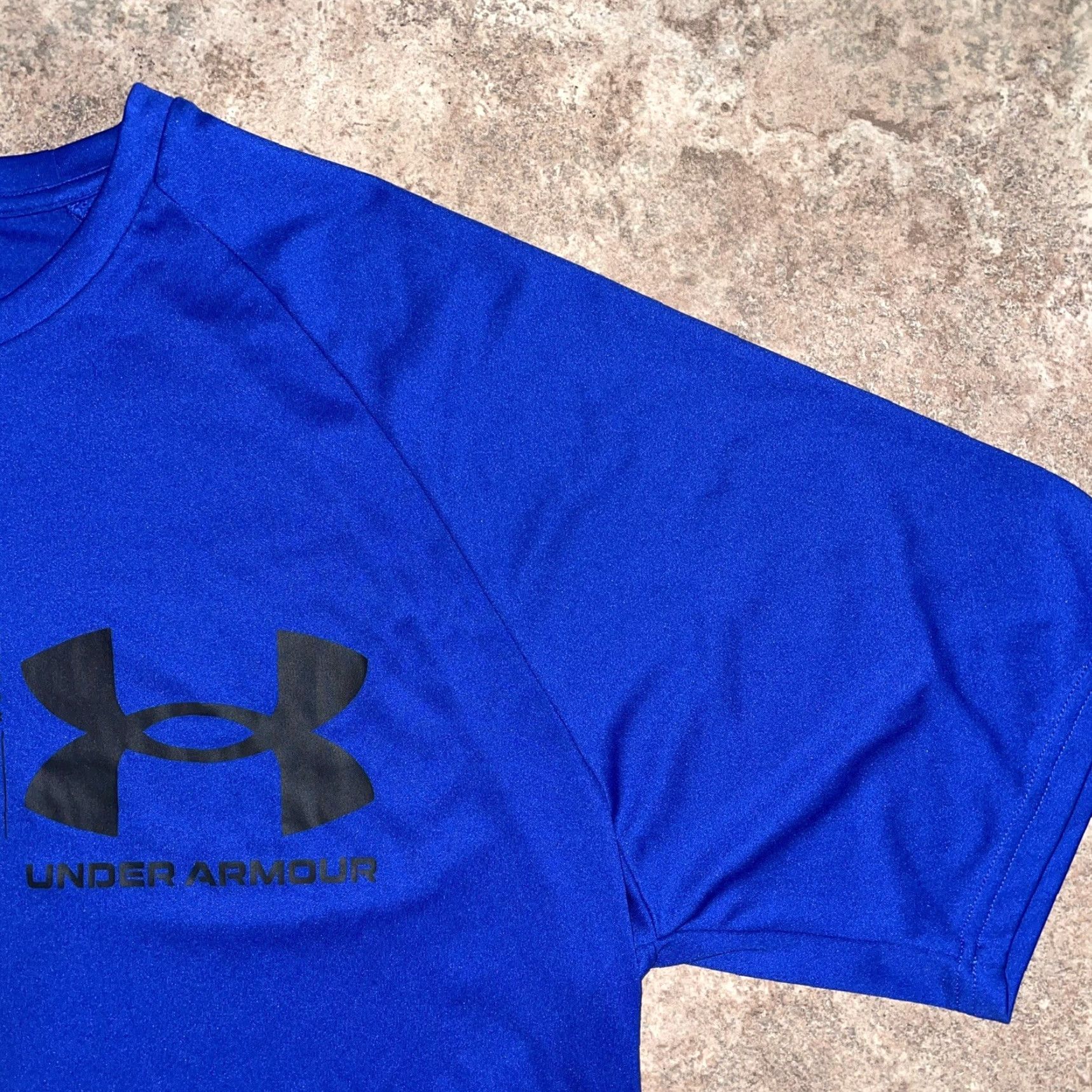Under Armour Under Amour Blue Graphic T-Shirt Heat-gear Mens 2XL XXL Polyester Activewear Modern T-Shirt Blue Mens Heat-gear Under Armour Shirt 2XL Size US XXL / EU 58 / 5 - 2 Thumbnail