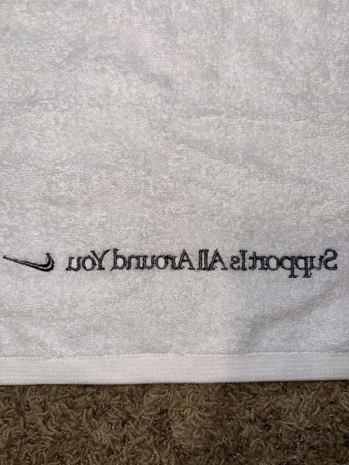 Nike Nike Running Fundamental “Support Is All Around You” Towel Size ONE SIZE - 2 Thumbnail
