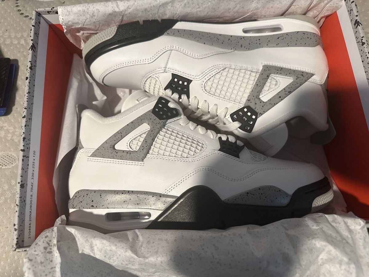 Nike Retro 4 Cements Size US 9 / EU 42 - 1 Thumbnail