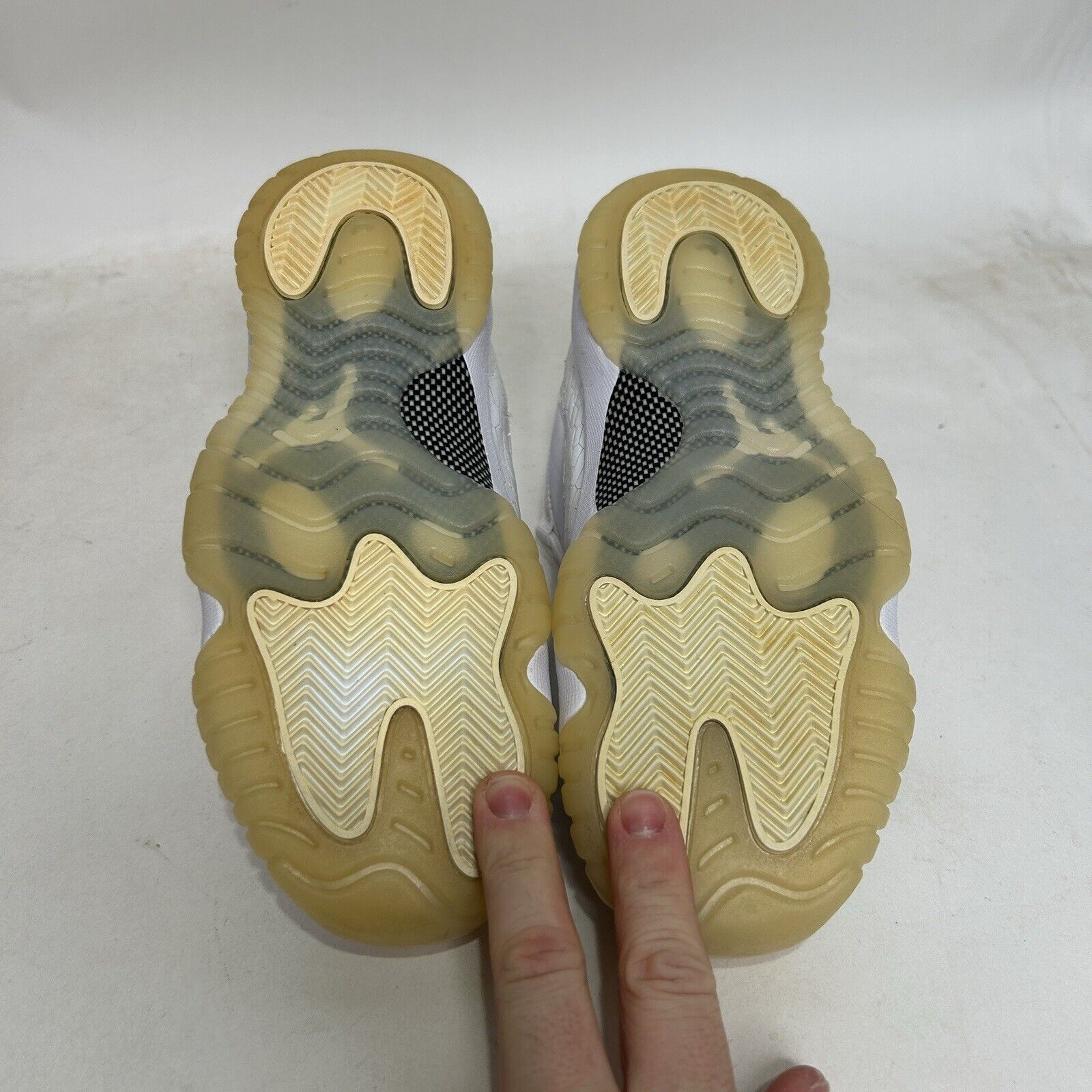 Jordan Brand Nike Air Jordan 11 Retro Low Premium GS “Frost White” 2024 Size US 6.5 / IT 36.5 - 7 Thumbnail