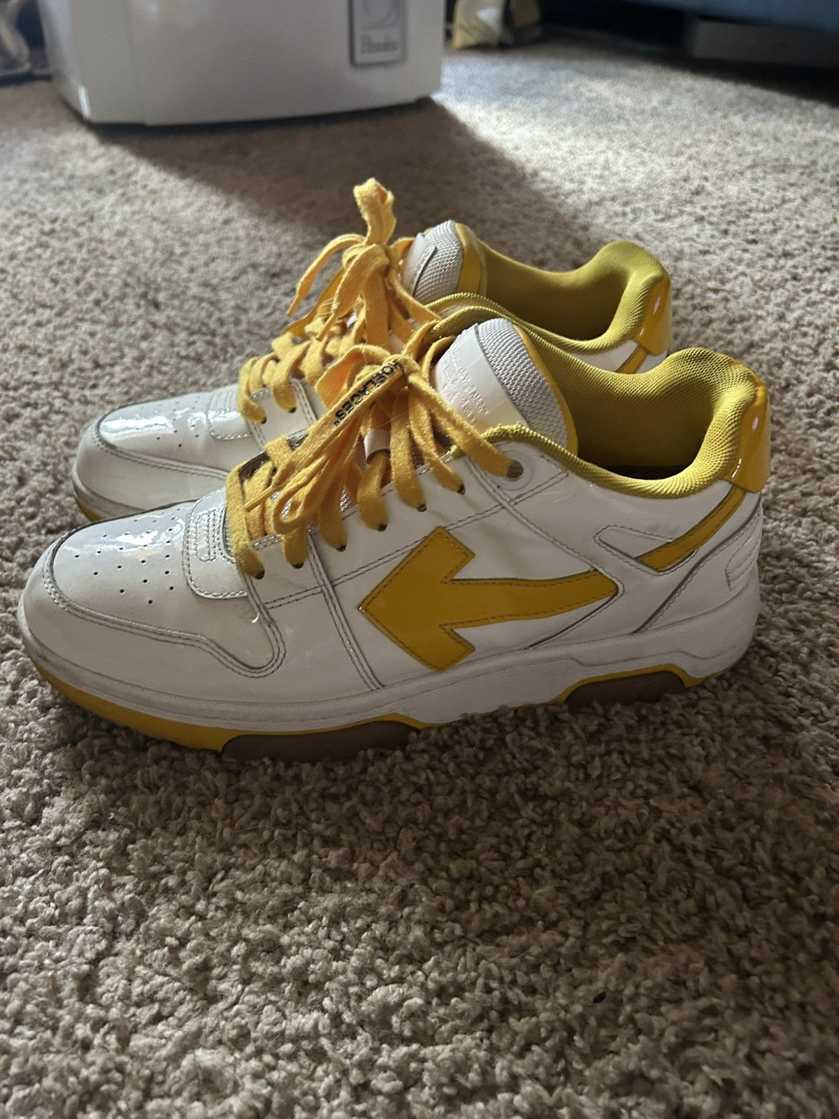 Off-White Off white out of office Size US 8 / EU 41 - 1 Thumbnail