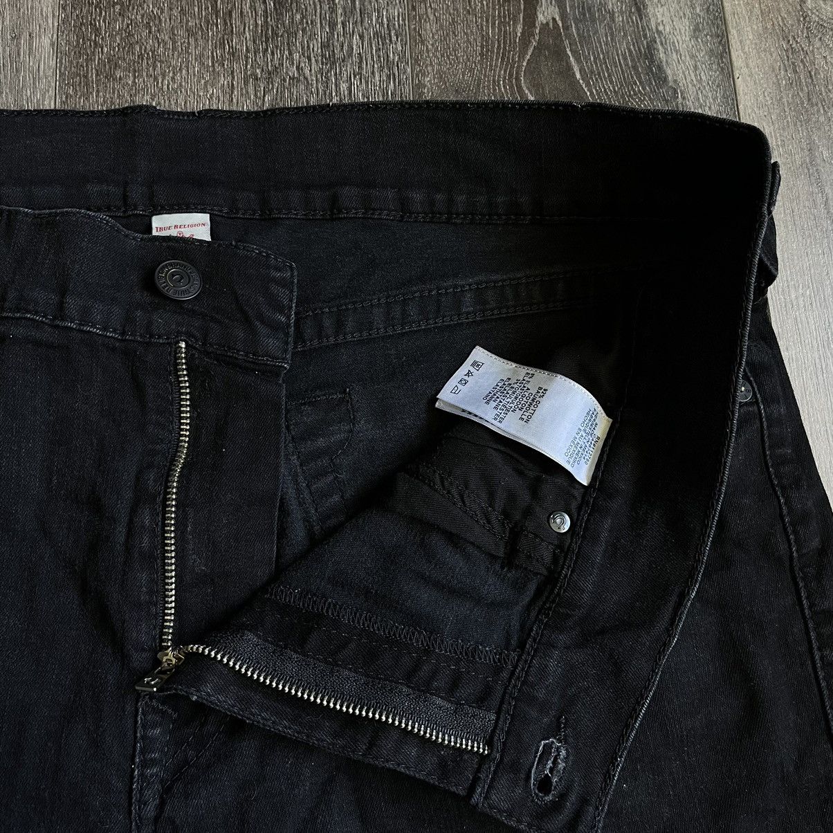 True Religion Vintage True Religion Ricky Relaxed Denim Jean Shorts Black Size US 40 / EU 56 - 8 Thumbnail