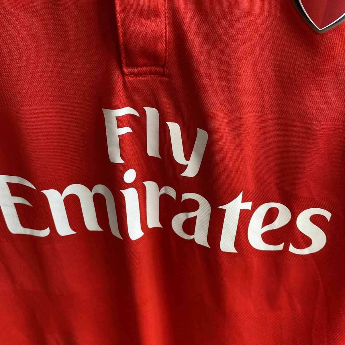 Puma Mens Puma Arcenal Fly Emirates Home soccer jersey Size US M / EU 48-50 / 2 - 5 Thumbnail