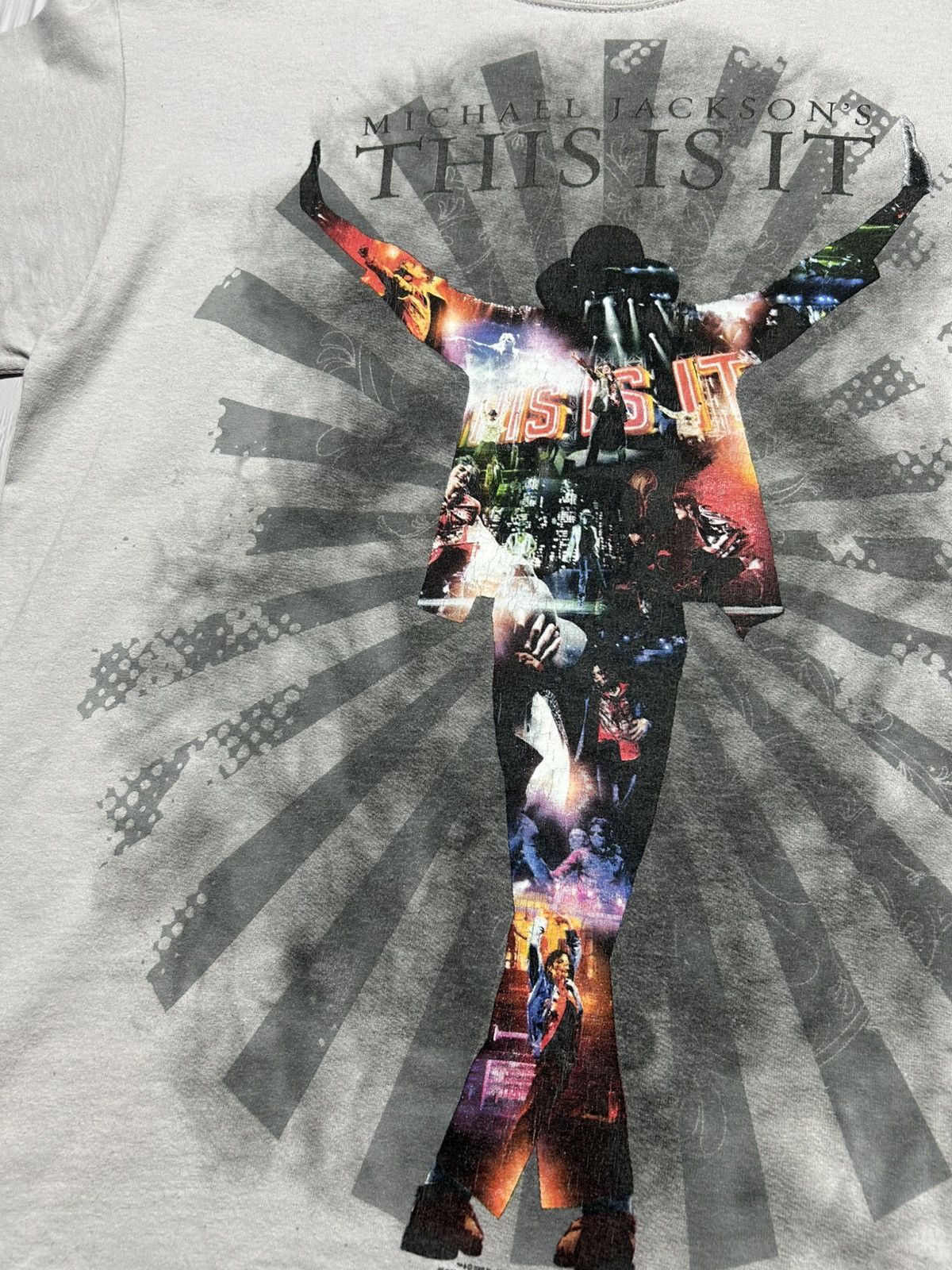 Michael Jackson × Vintage Vintage 2009 Michael Jackson This Is It T-Shirt Size US L / EU 52-54 / 3 - 6 Thumbnail