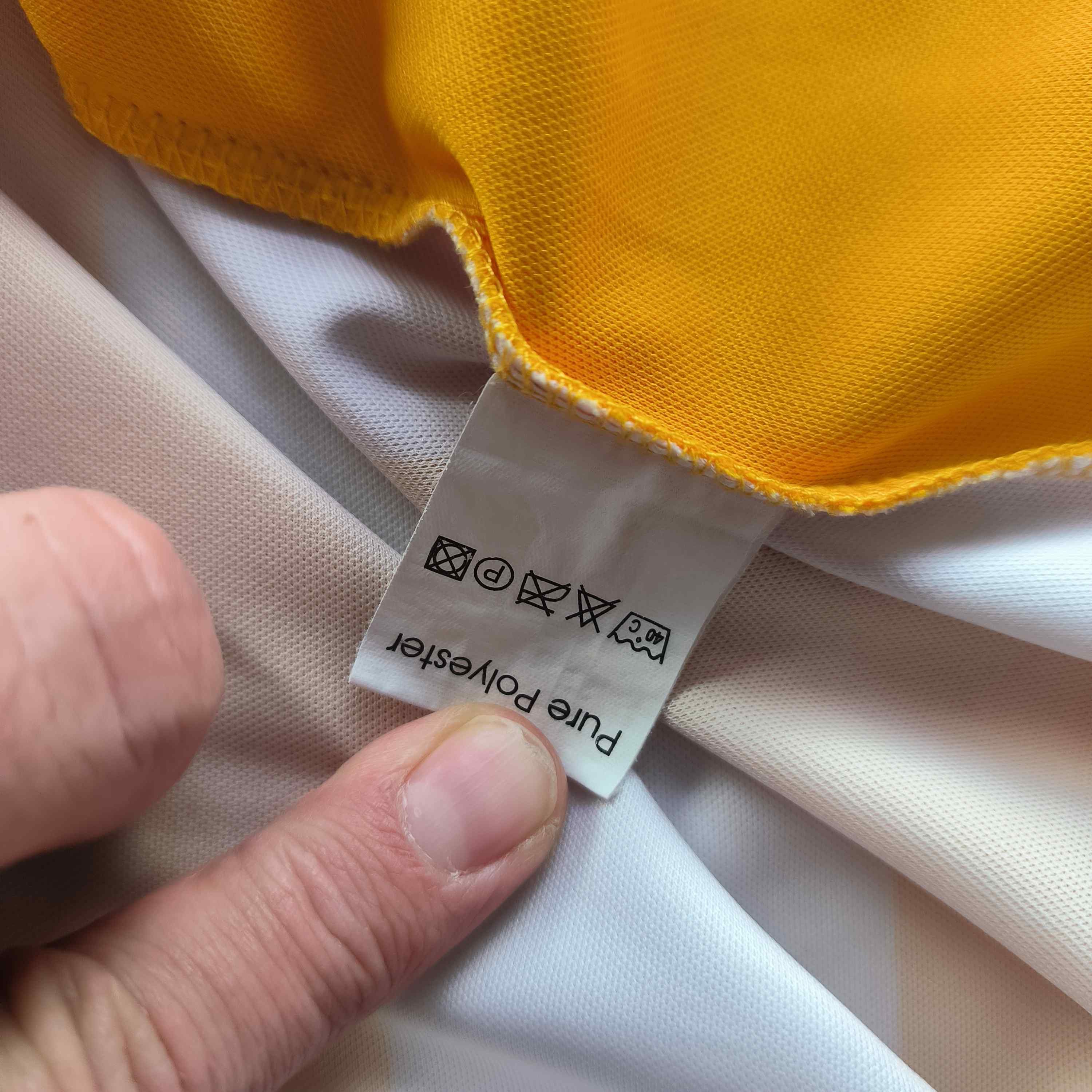 Other Livingston 2004-05 Xara home football jersey shirt size L Size US L / EU 52-54 / 3 - 6 Thumbnail