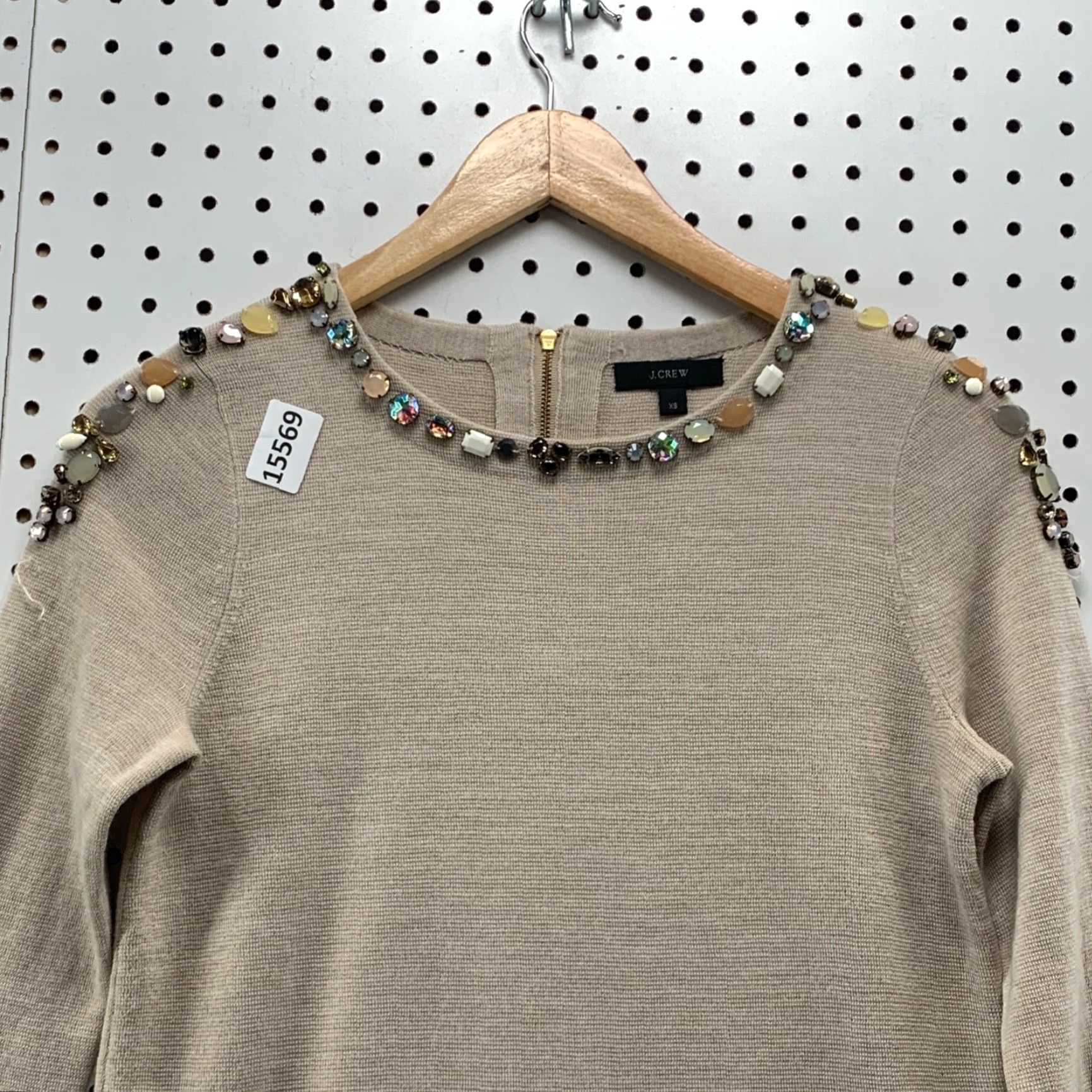 J.Crew J.CREW KNIT RHINESTONE EMBELLESHED SWEATER XS 3/4 Sleeve Beige Women Knit Rhinestone Embellished Sweater XS Beige Size XS / US 0-2 / IT 36-38 - 2 Thumbnail