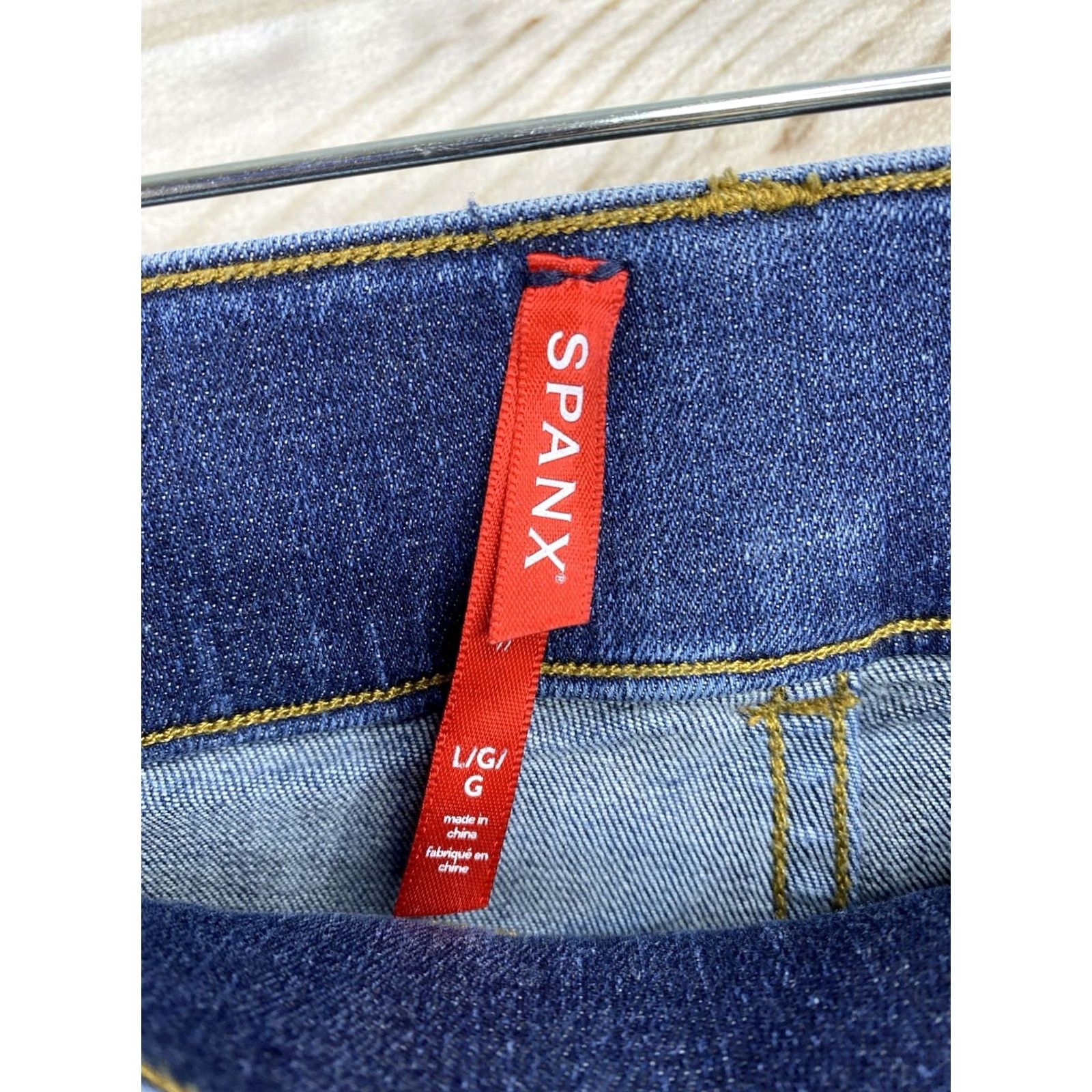 Spanx SPANX Jeans Skinny Denim Pull On L Dark Blue Womens Size L Stretch 31in Inseam 26.5in Belt Loops Faux Fly Size 36" / US 14 / IT 50 - 3 Thumbnail
