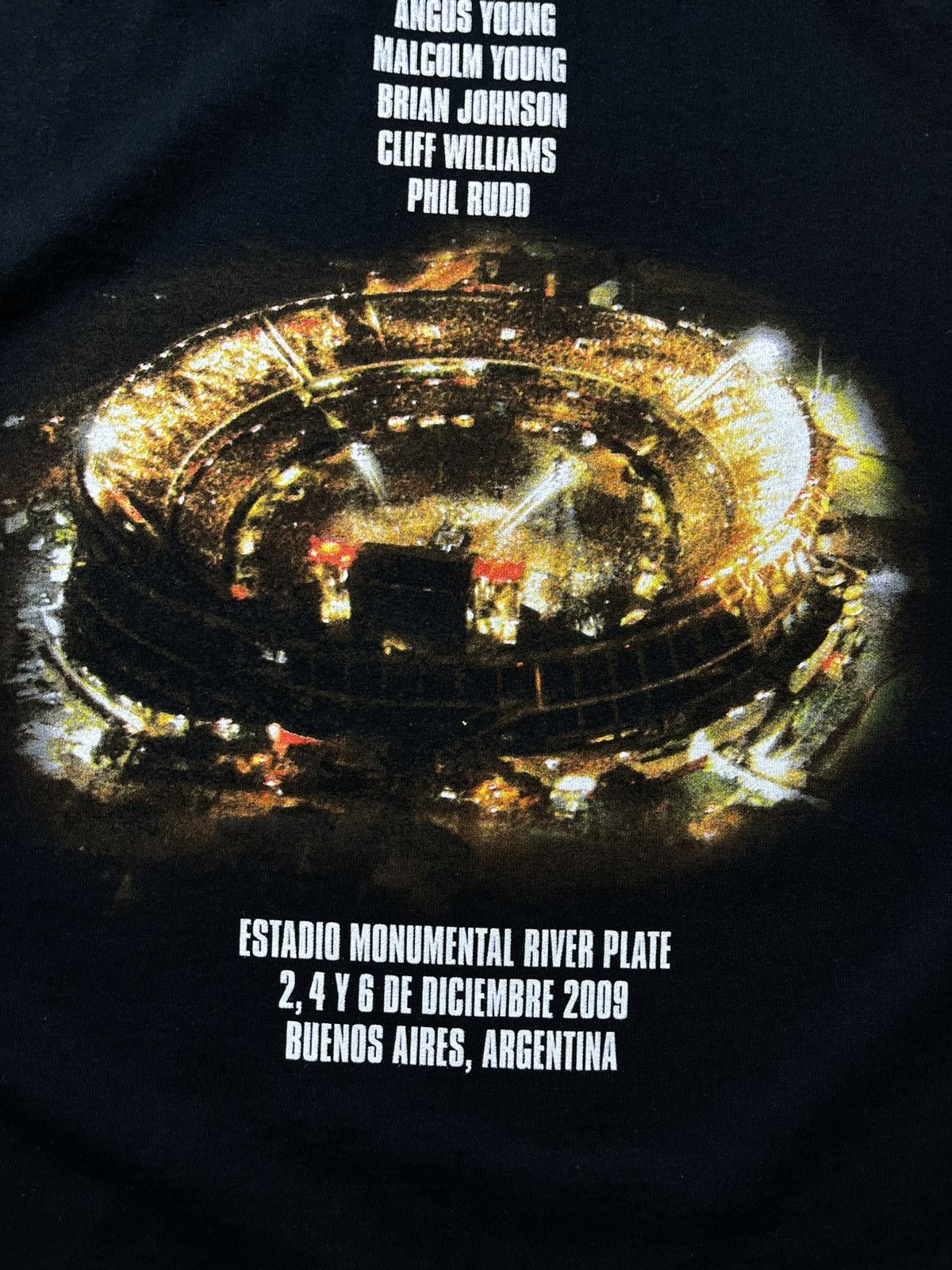 AC/DC Vintage AC/DC Rock Tee 2011 Tour Size US XL / EU 56 / 4 - 14 Thumbnail
